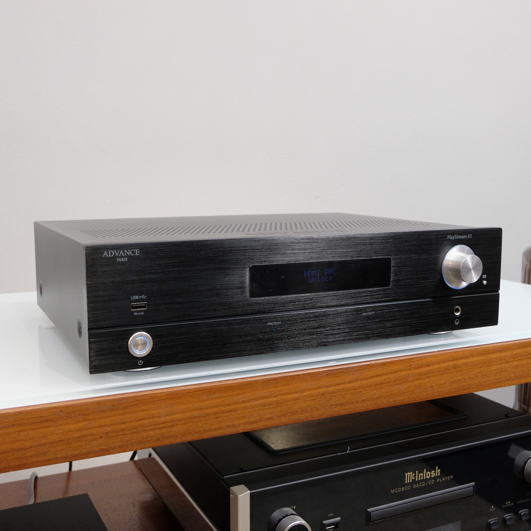 Advance Paris Playstream A1 HDMI