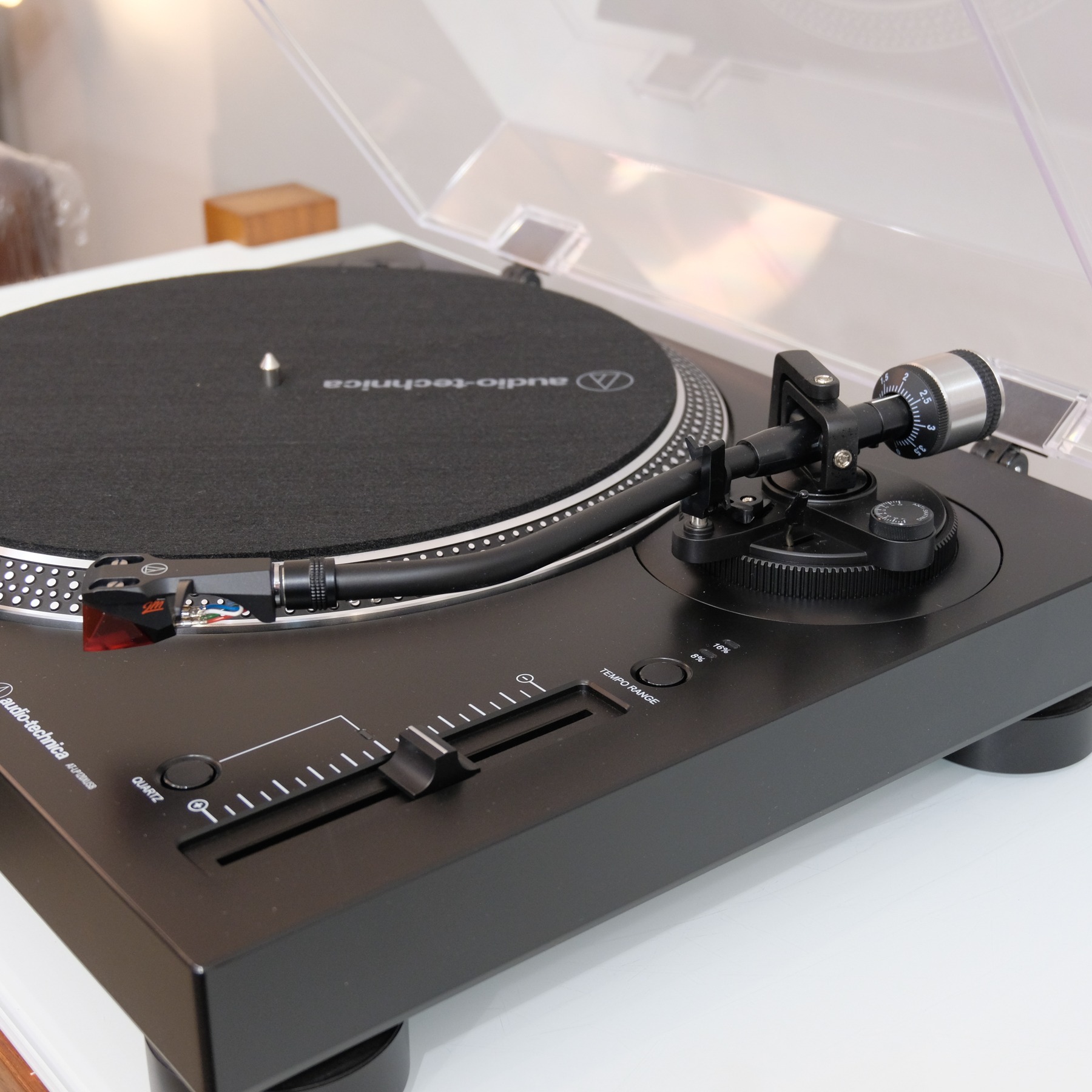 Audio Technica AT-LP120X USB + Ortofon 2M Red