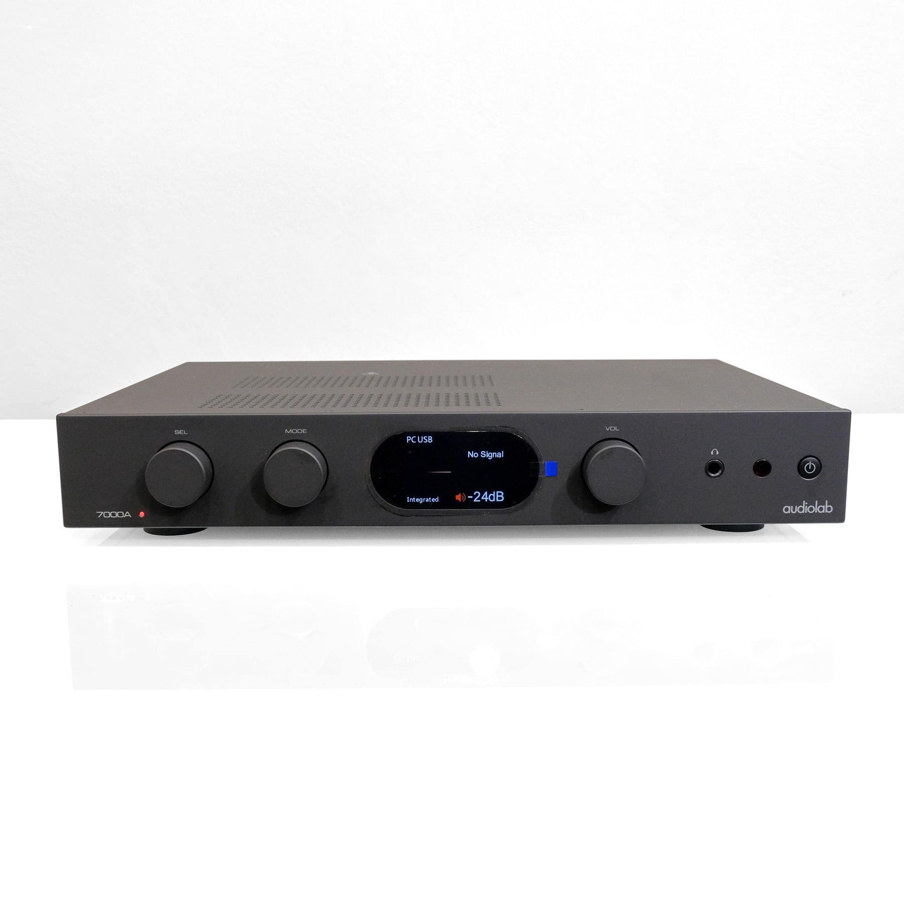 Audiolab 7000A