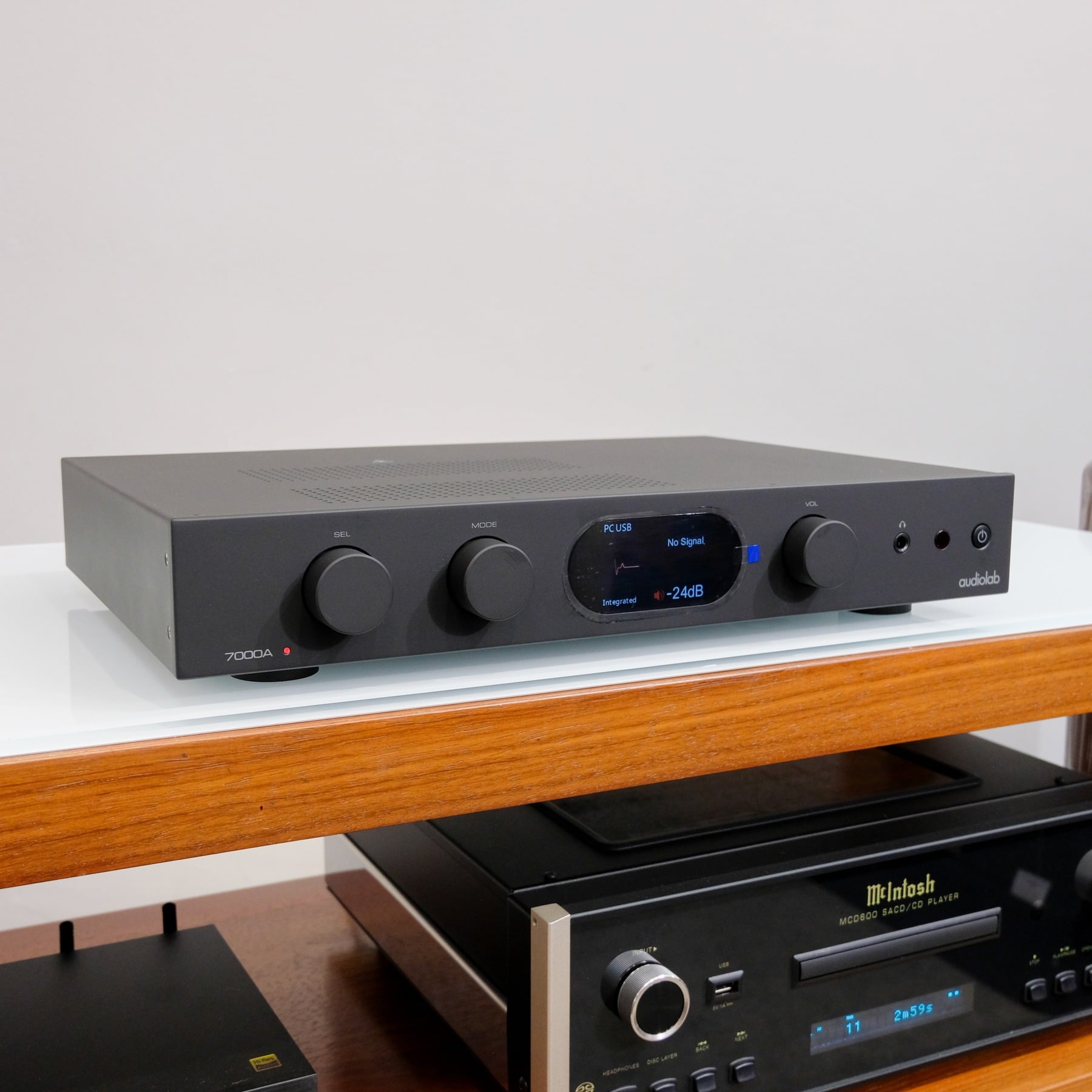 Audiolab 7000A