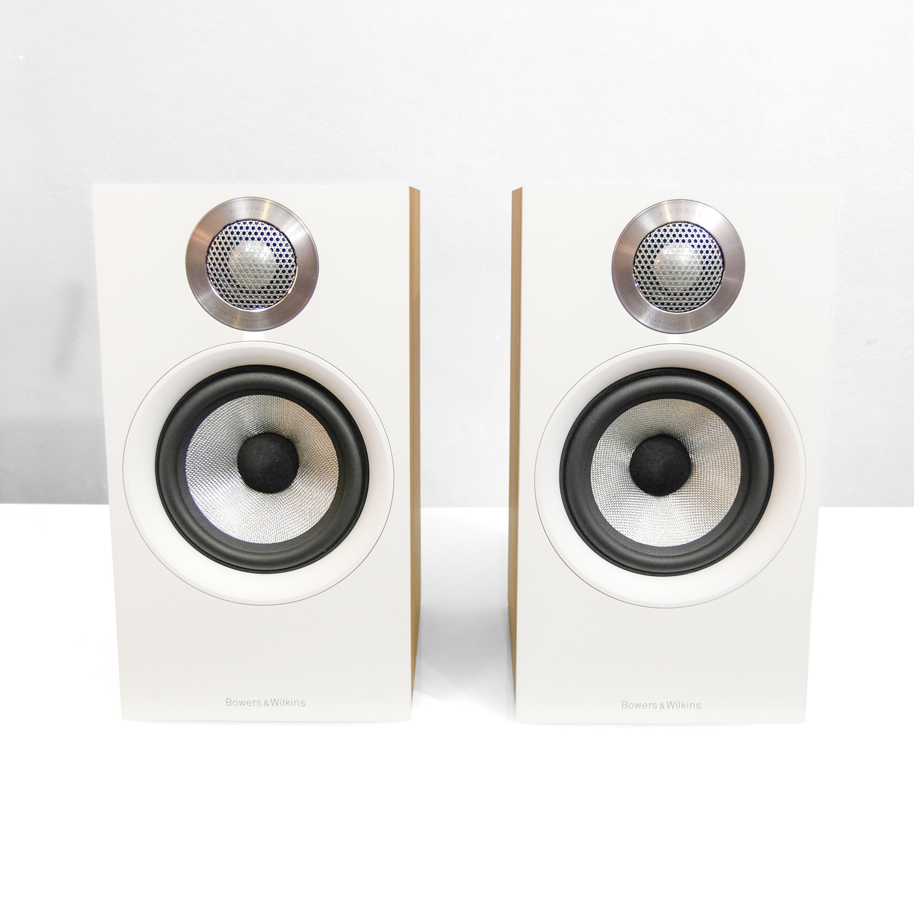 B&W 607 S2 Anniversary Used