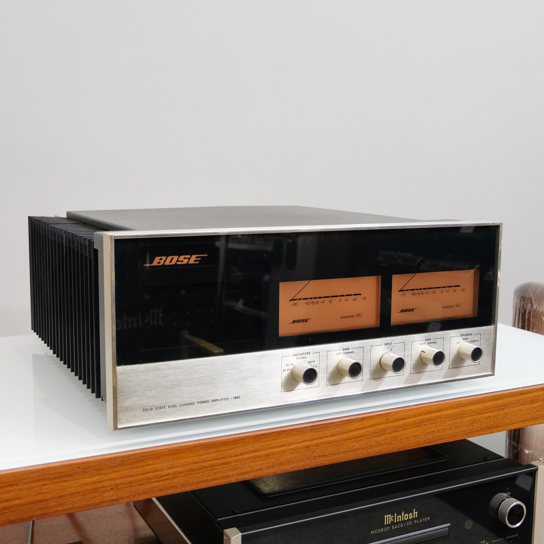 Bose 1801