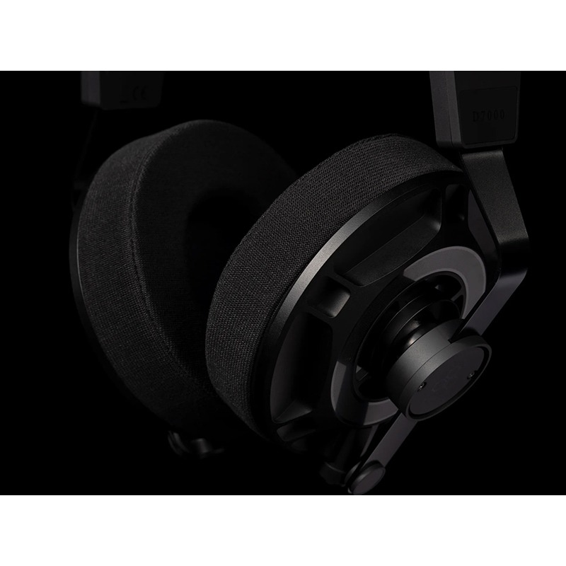 Final Audio D7000