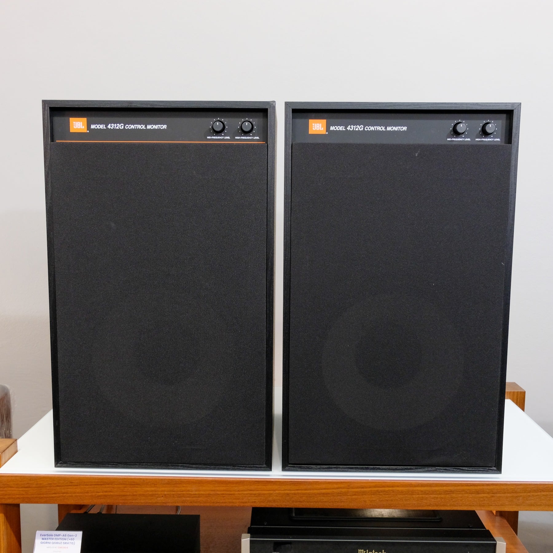 JBL 4312G