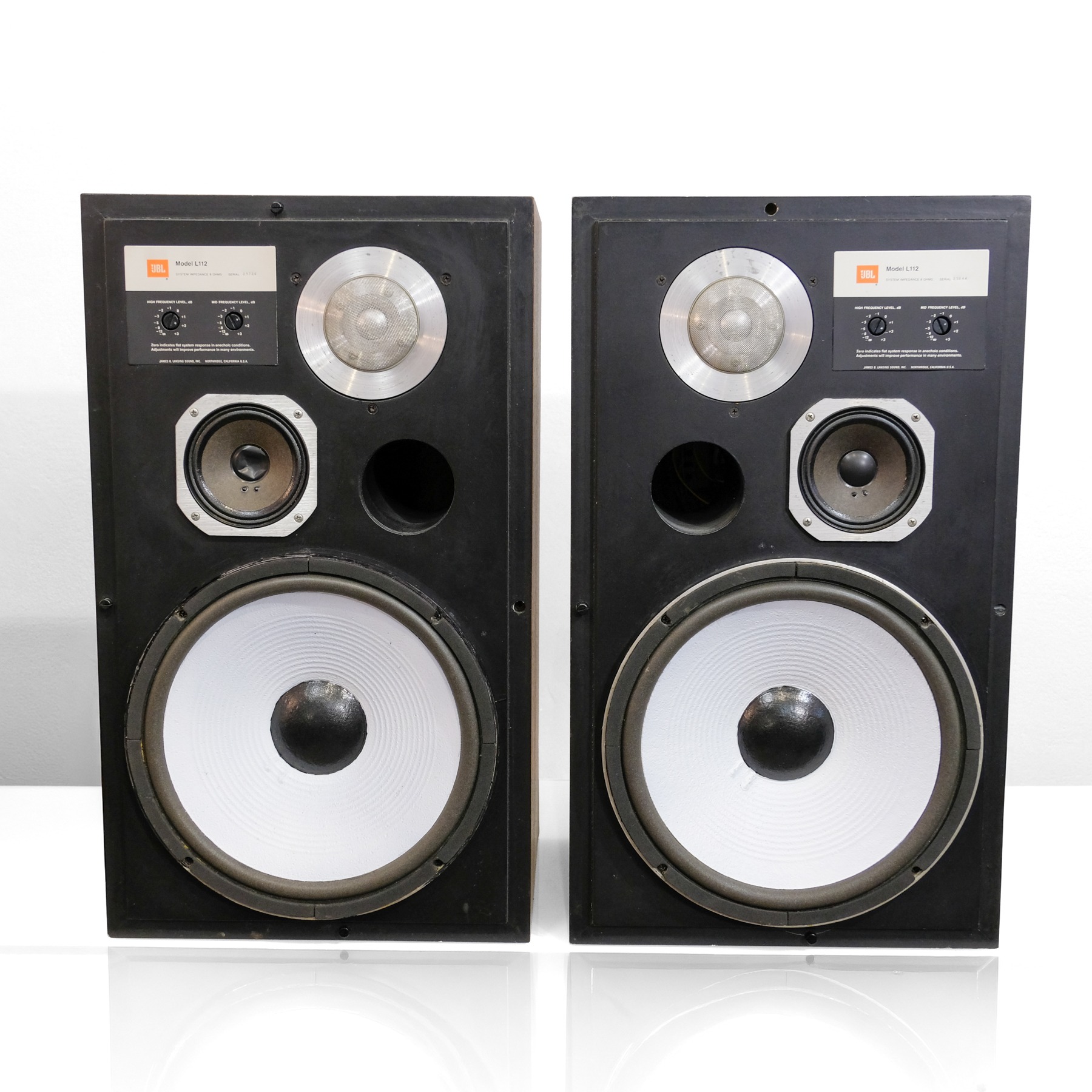 JBL L112