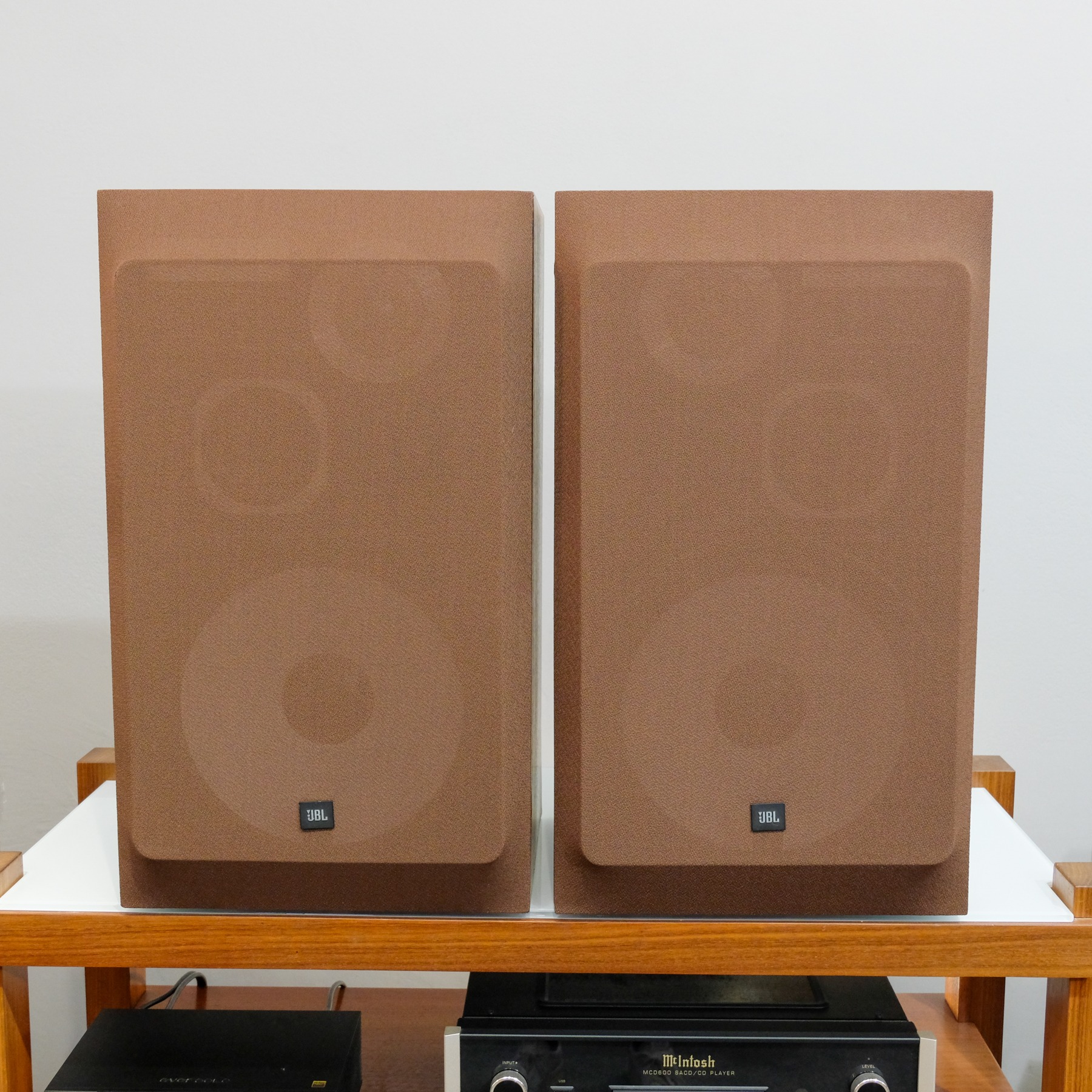 JBL L112