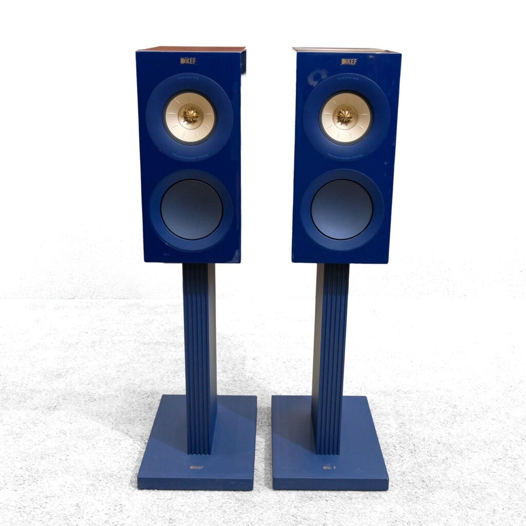 Kef R3 Meta con Kef S3 Stand