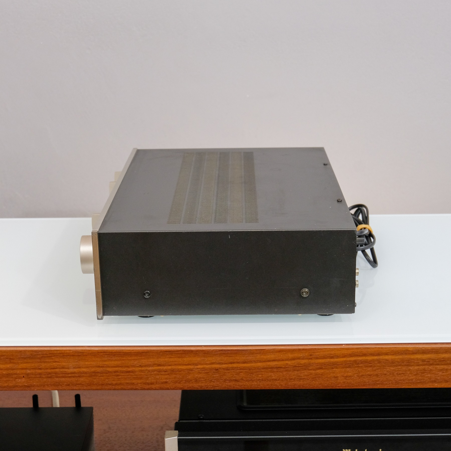 Luxman L-210