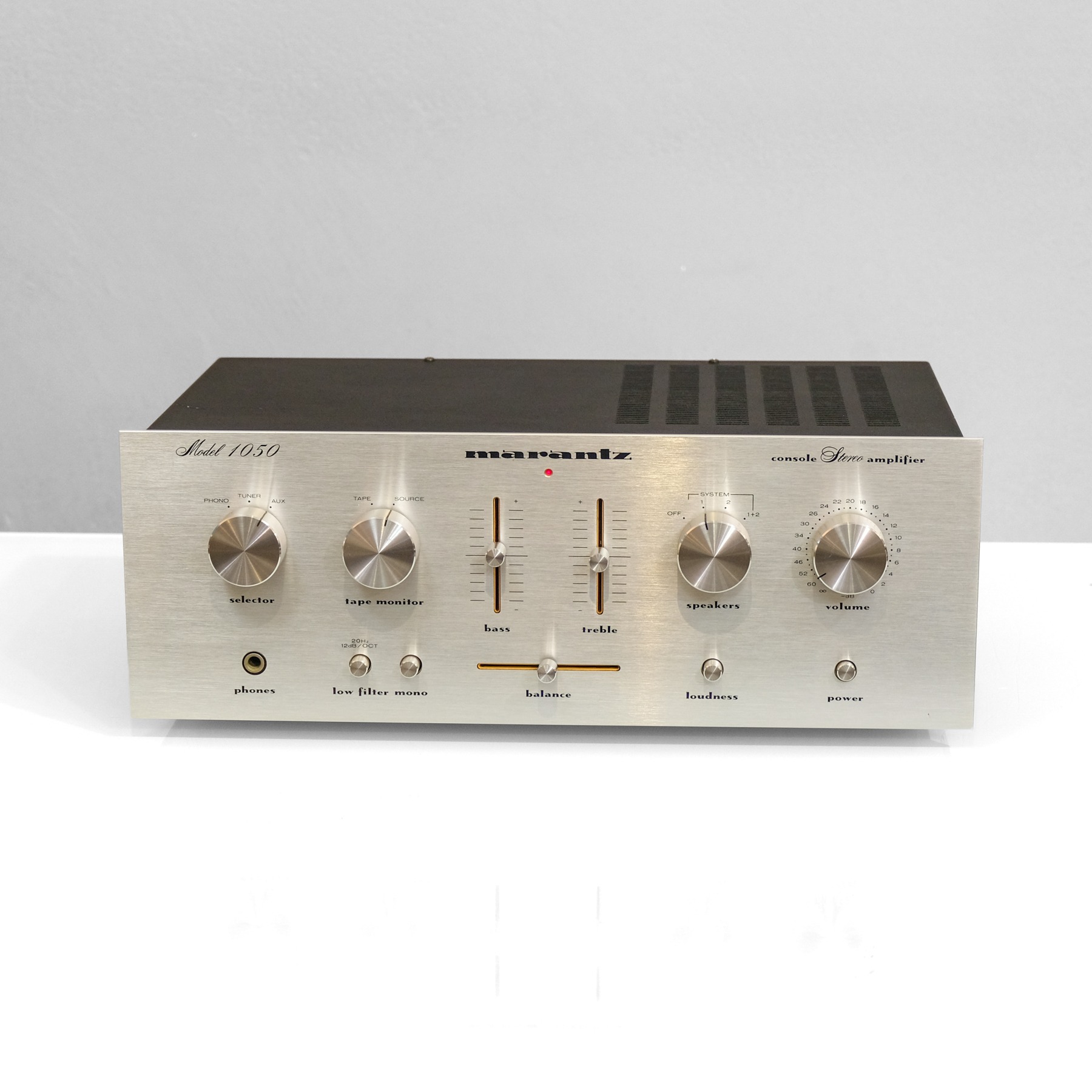 Marantz 1050