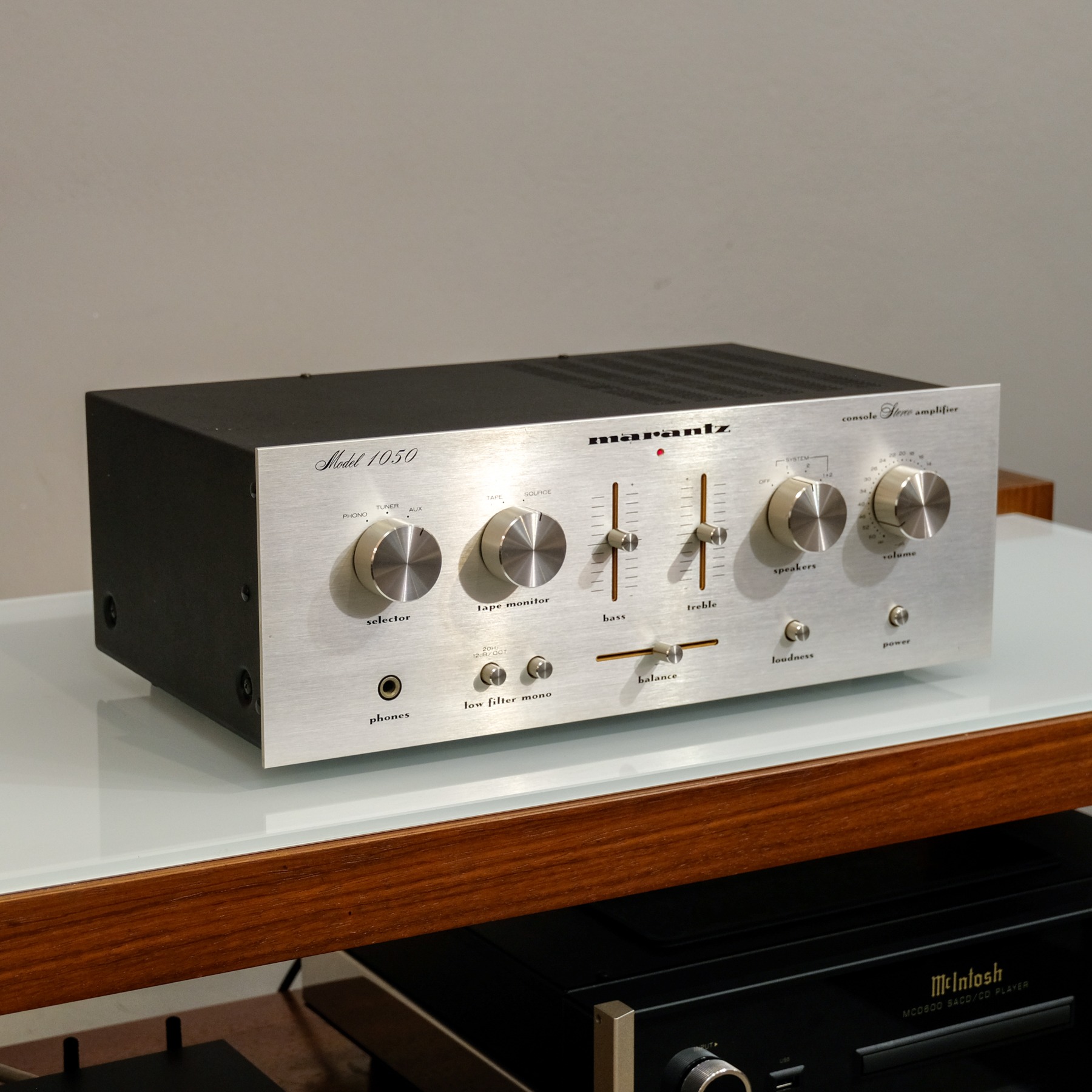 Marantz 1050