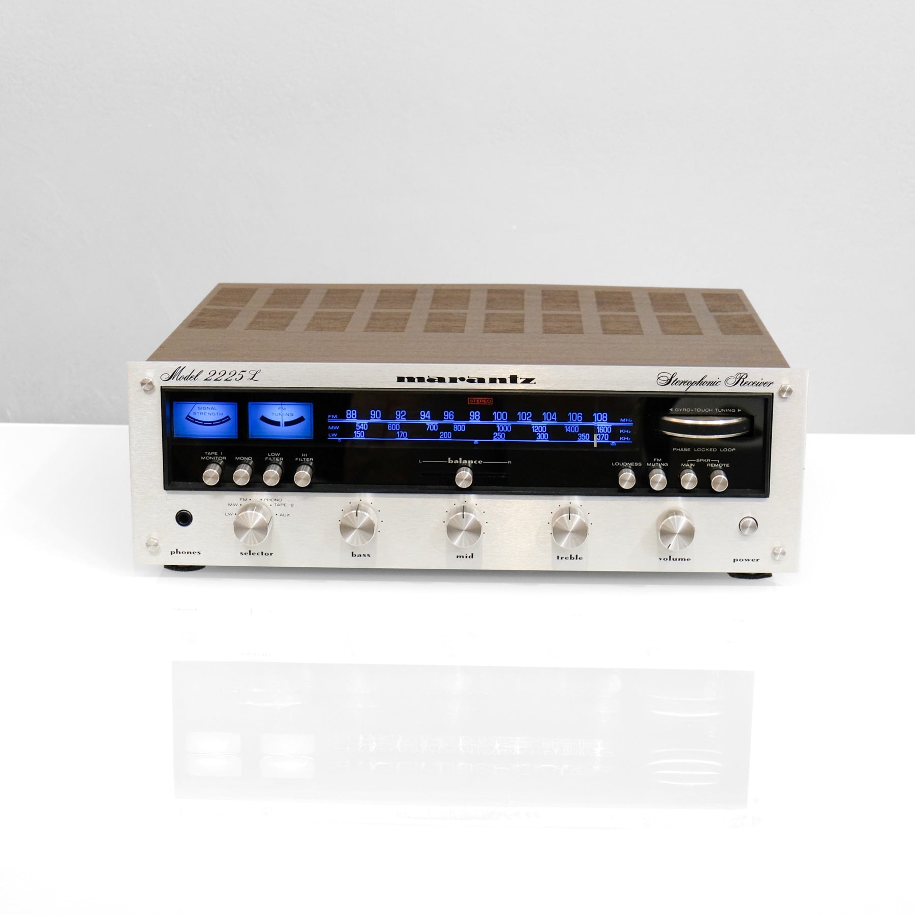 Marantz Model 2225L