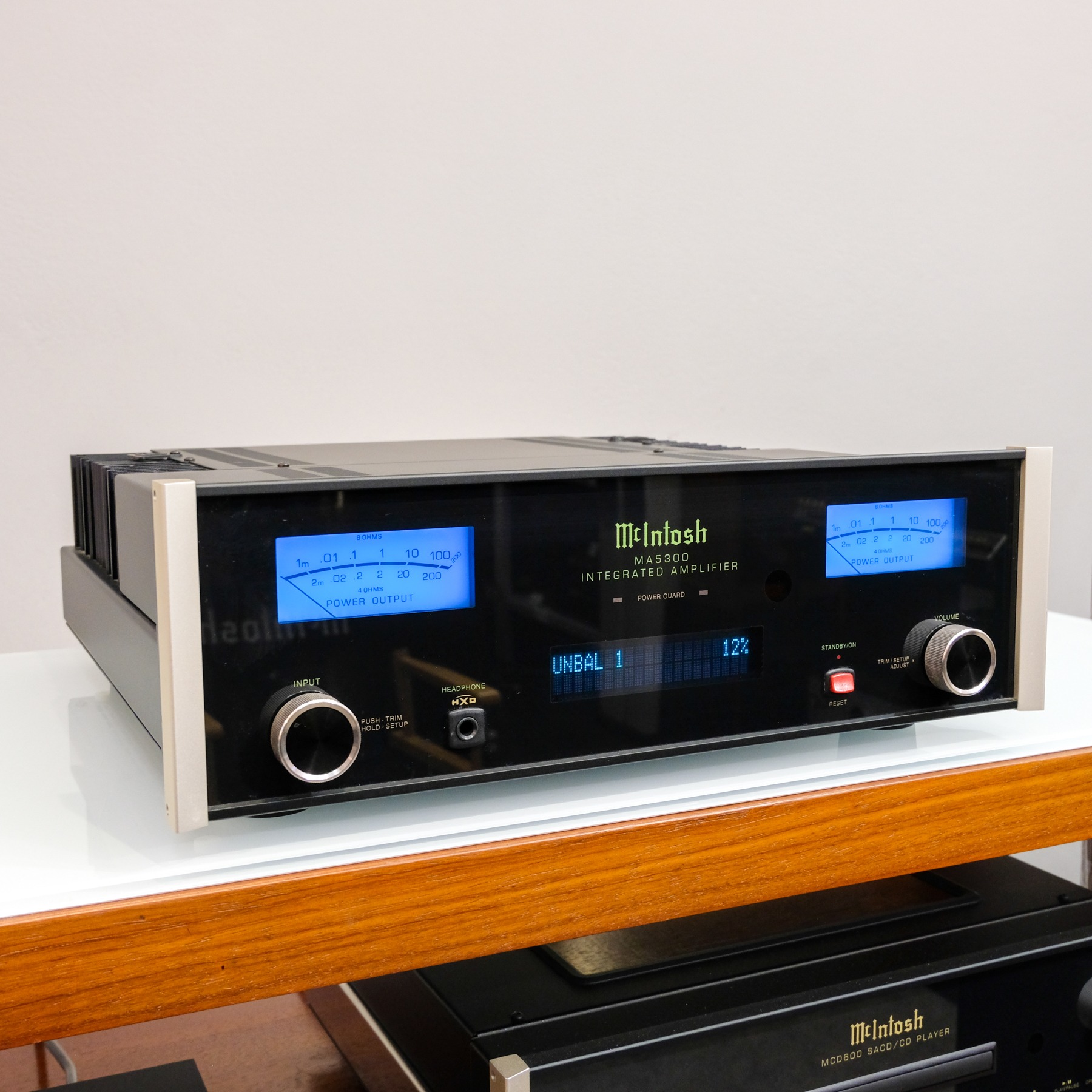 McIntosh MA5300