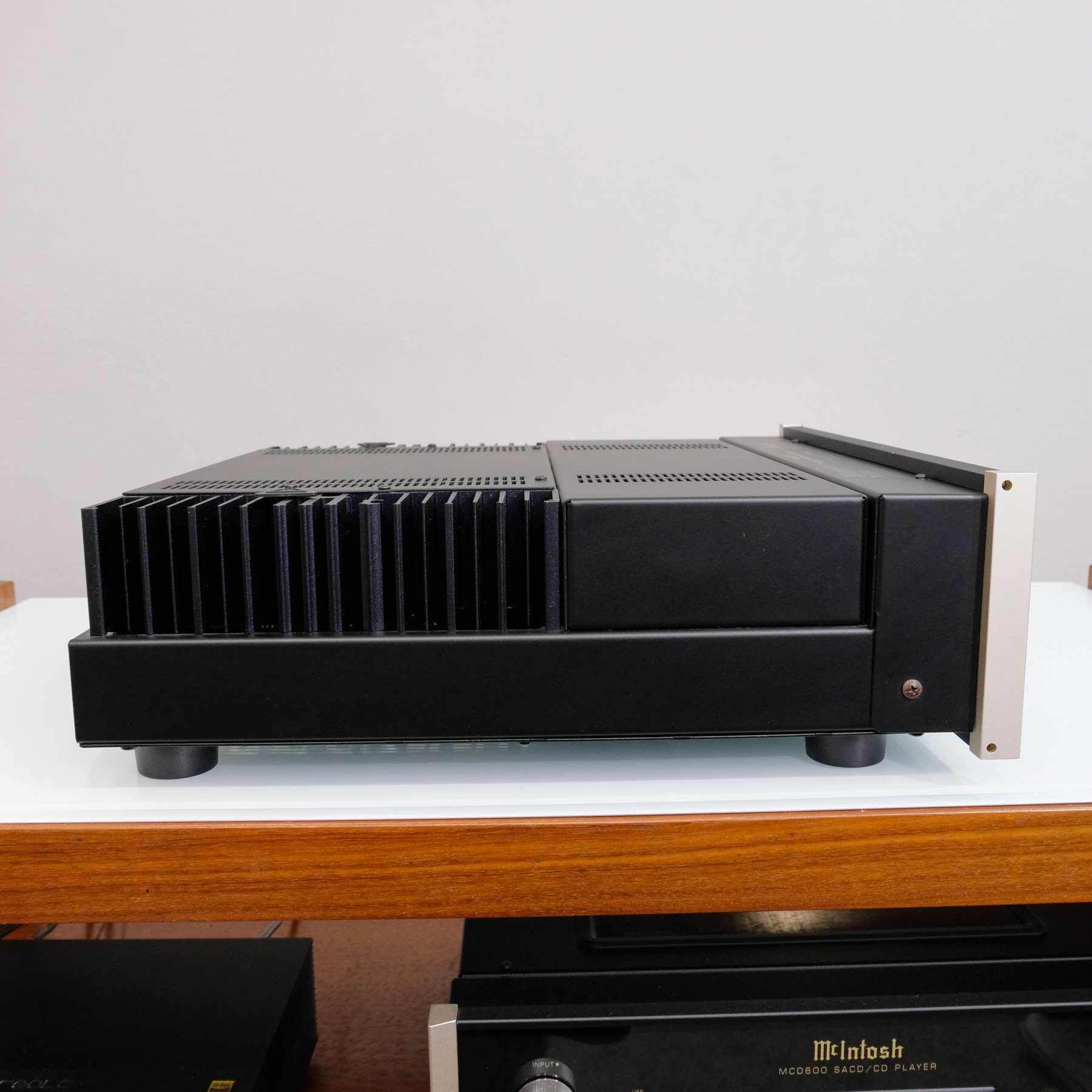 McIntosh MA5300