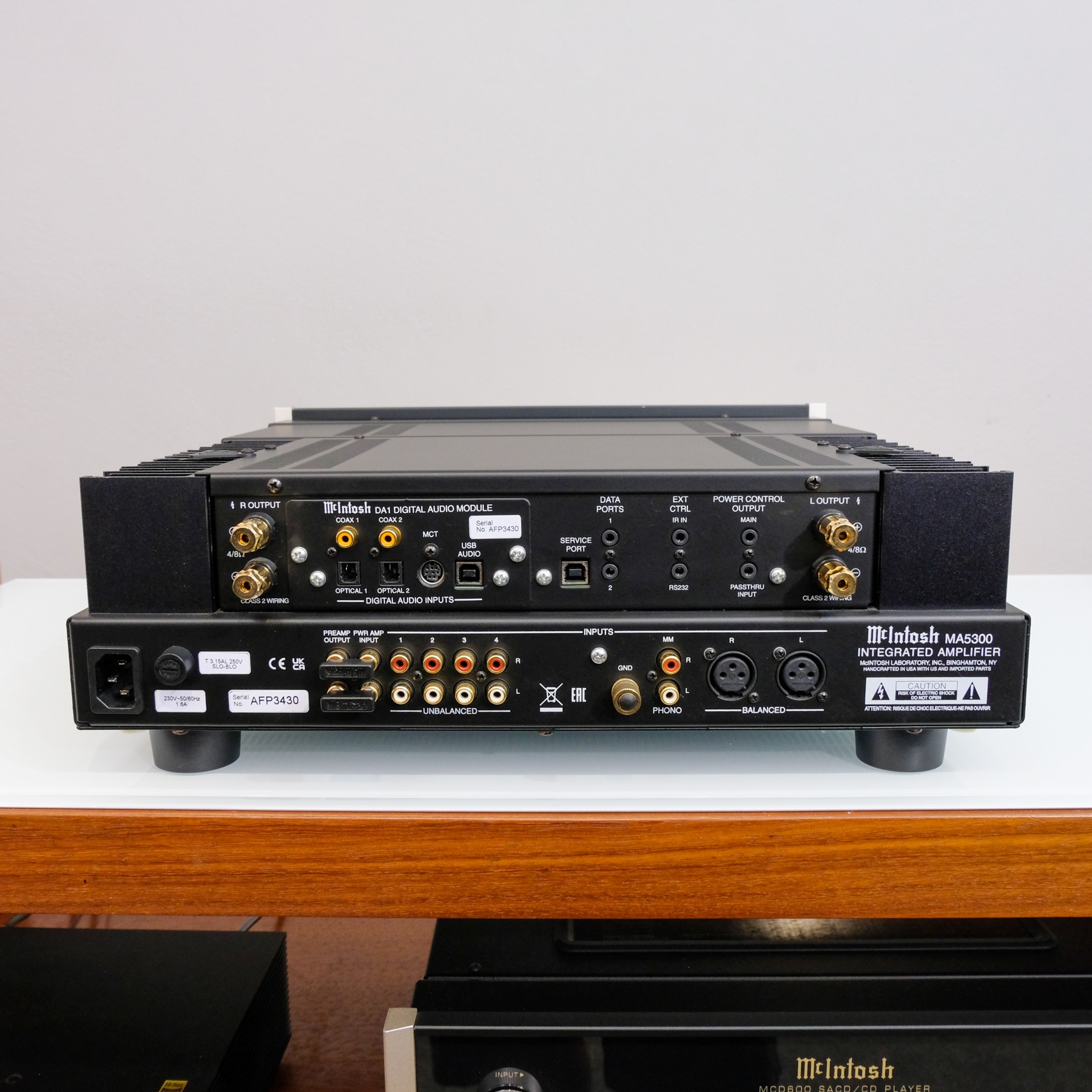 McIntosh MA5300