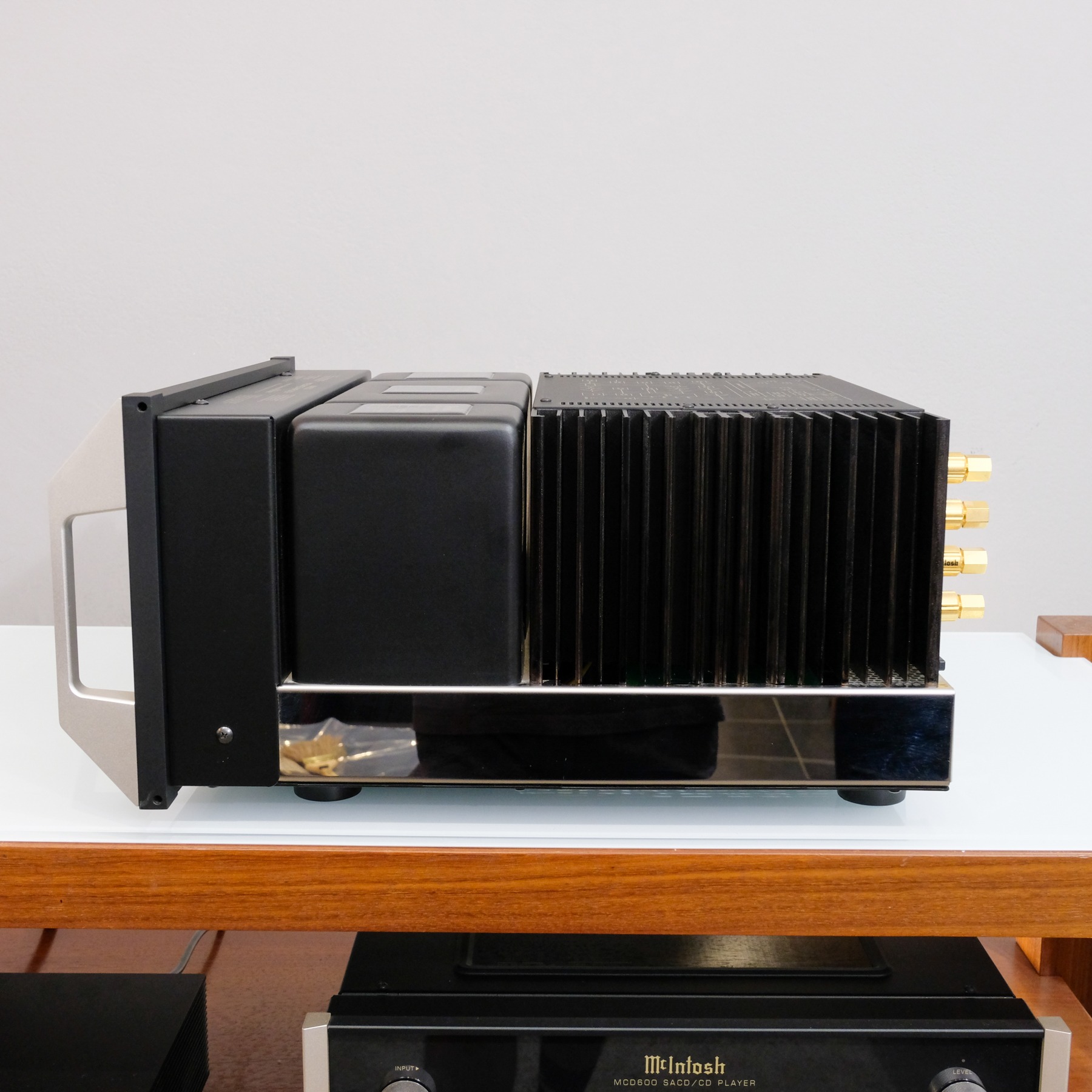 McIntosh MA9000