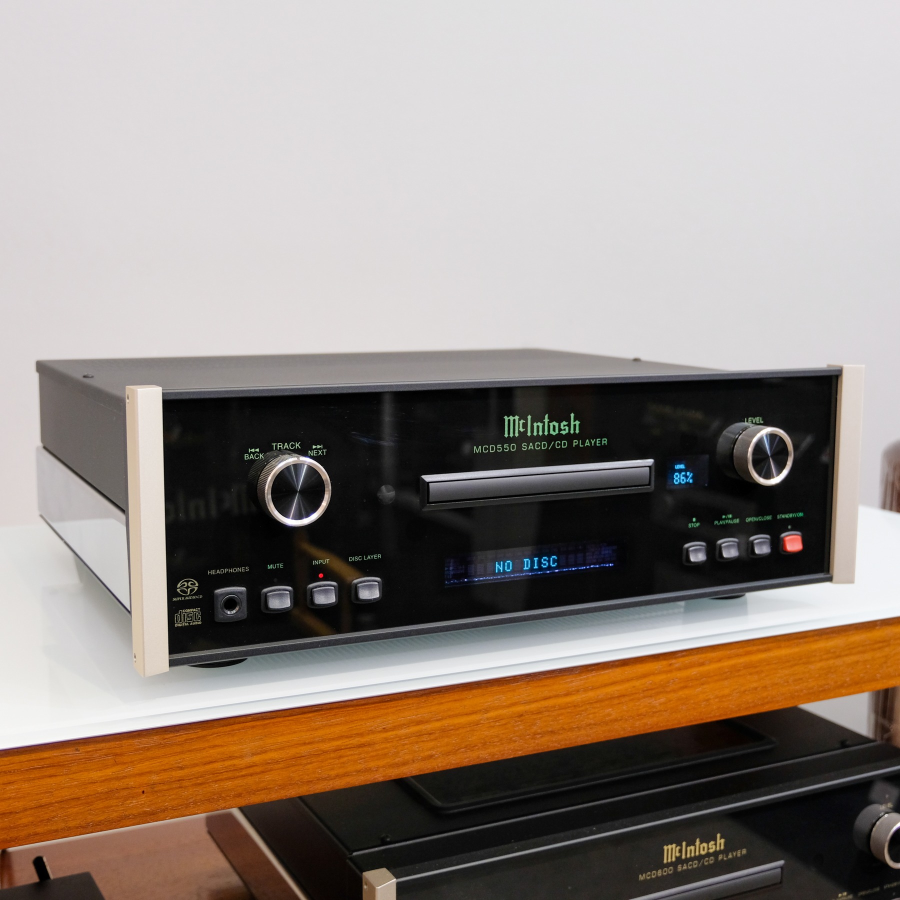 McIntosh MCD550