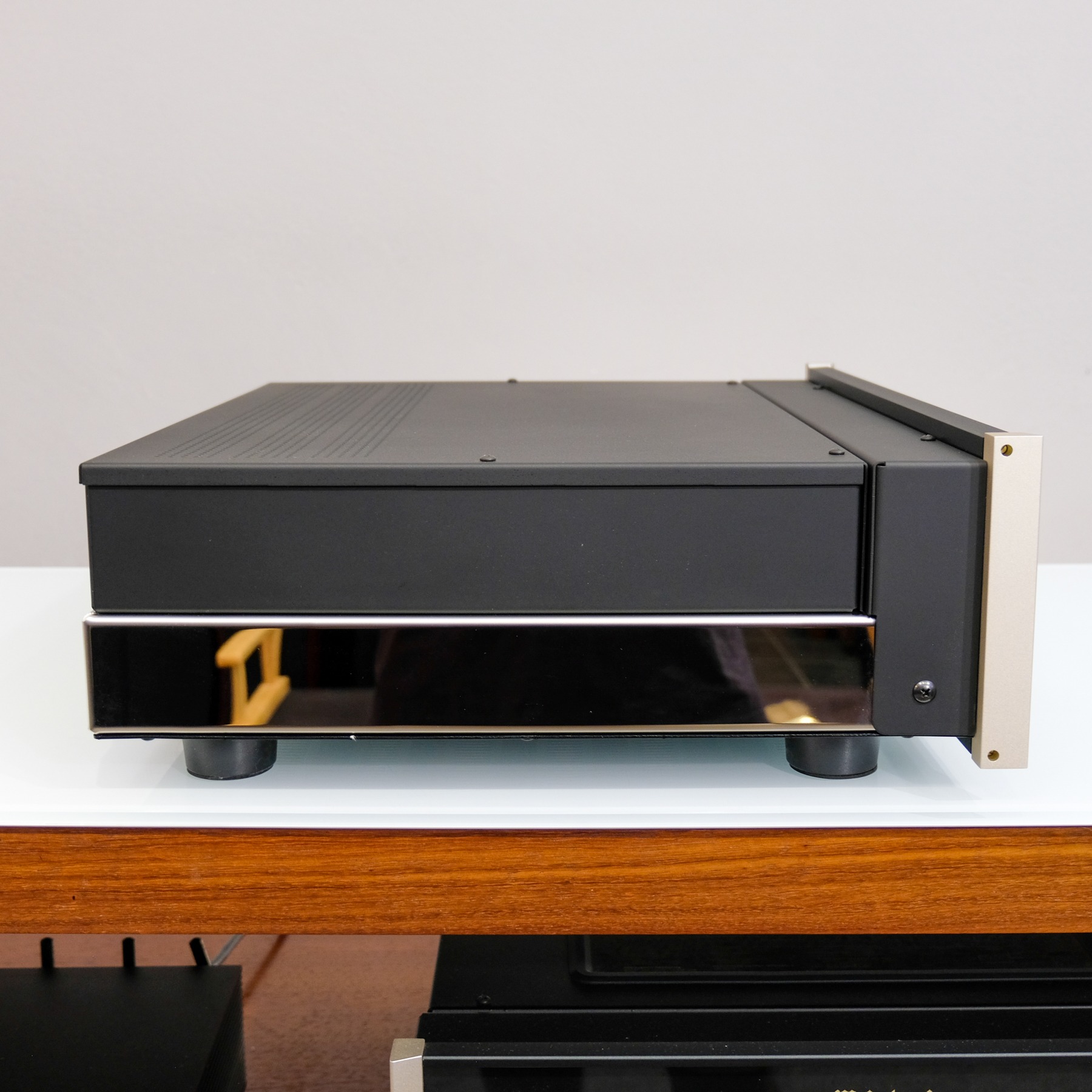 McIntosh MCD550