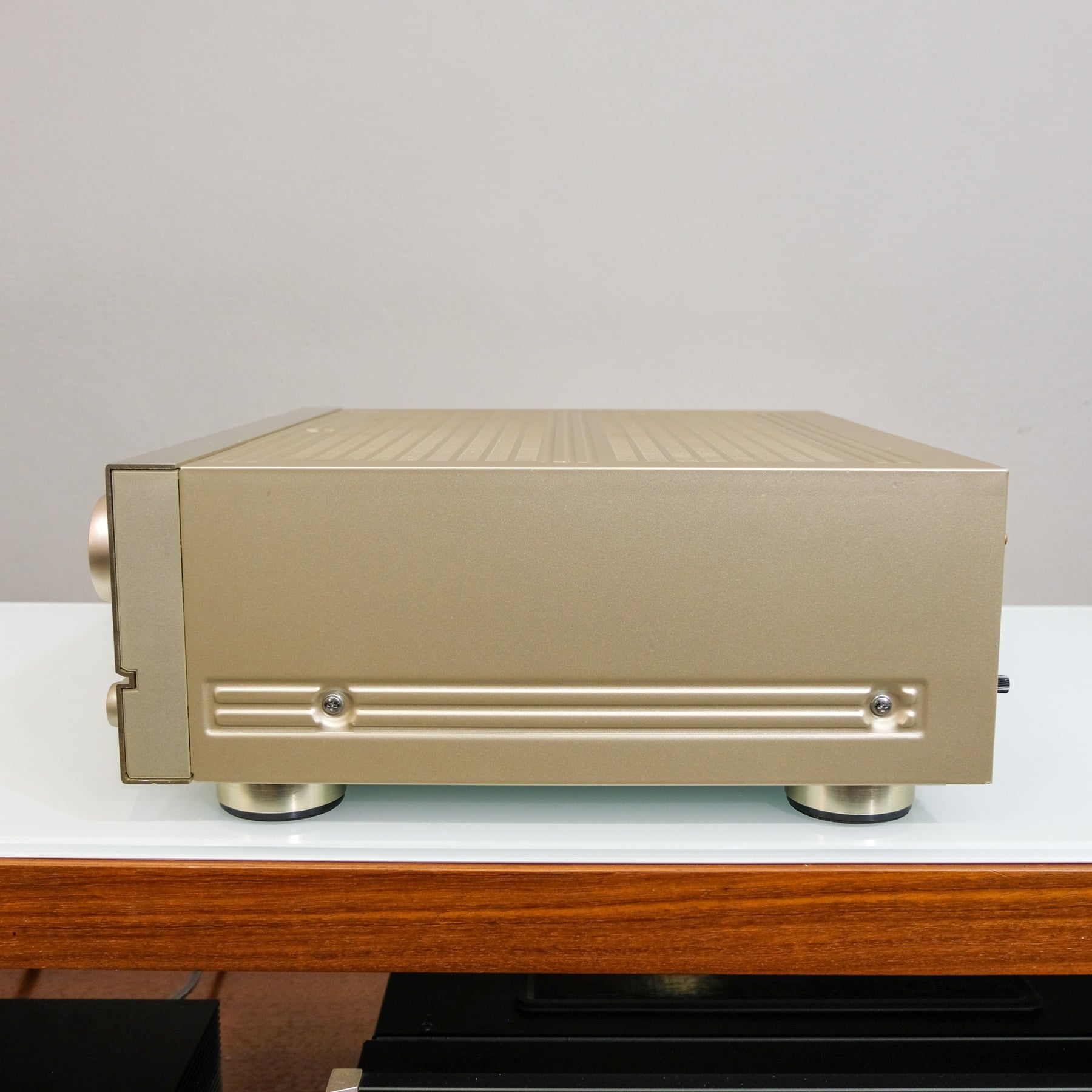 Pioneer A-701R