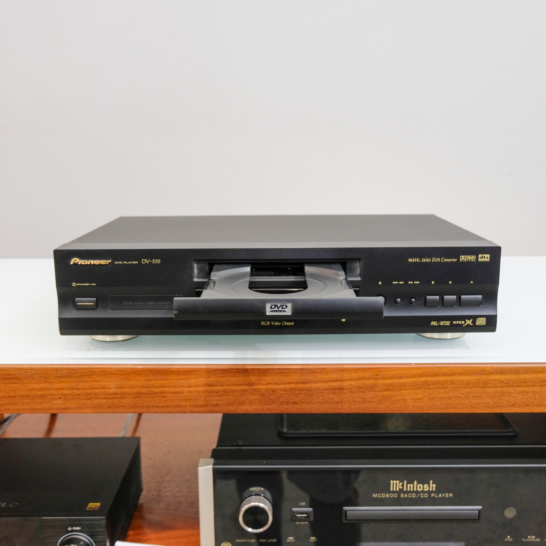 Pioneer DV-535