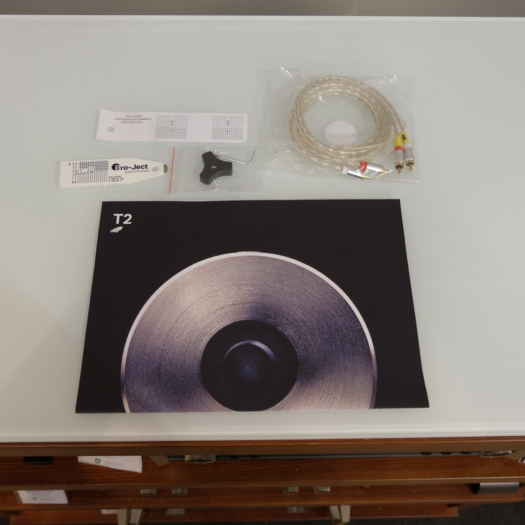 Pro-Ject T2