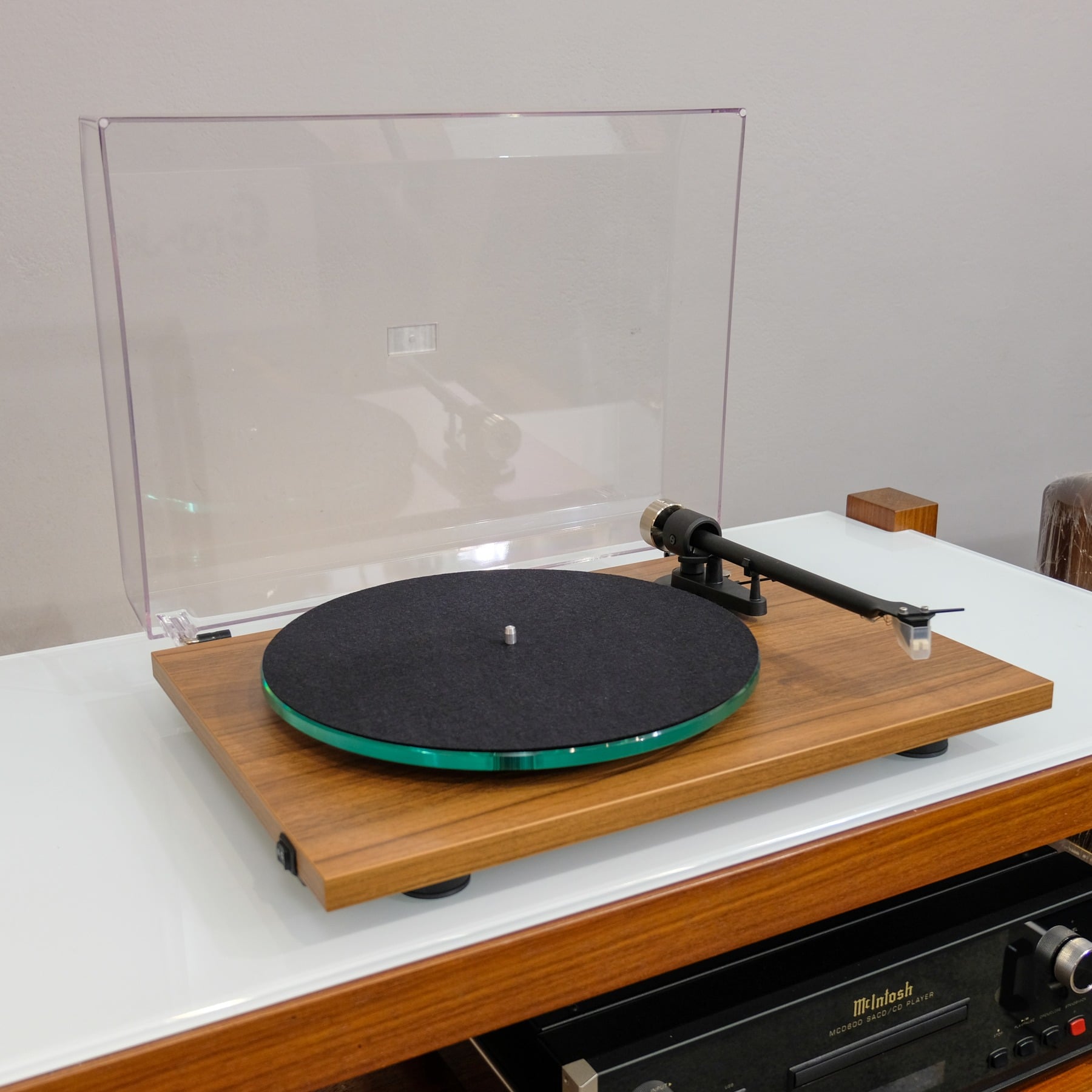 Pro-Ject T2