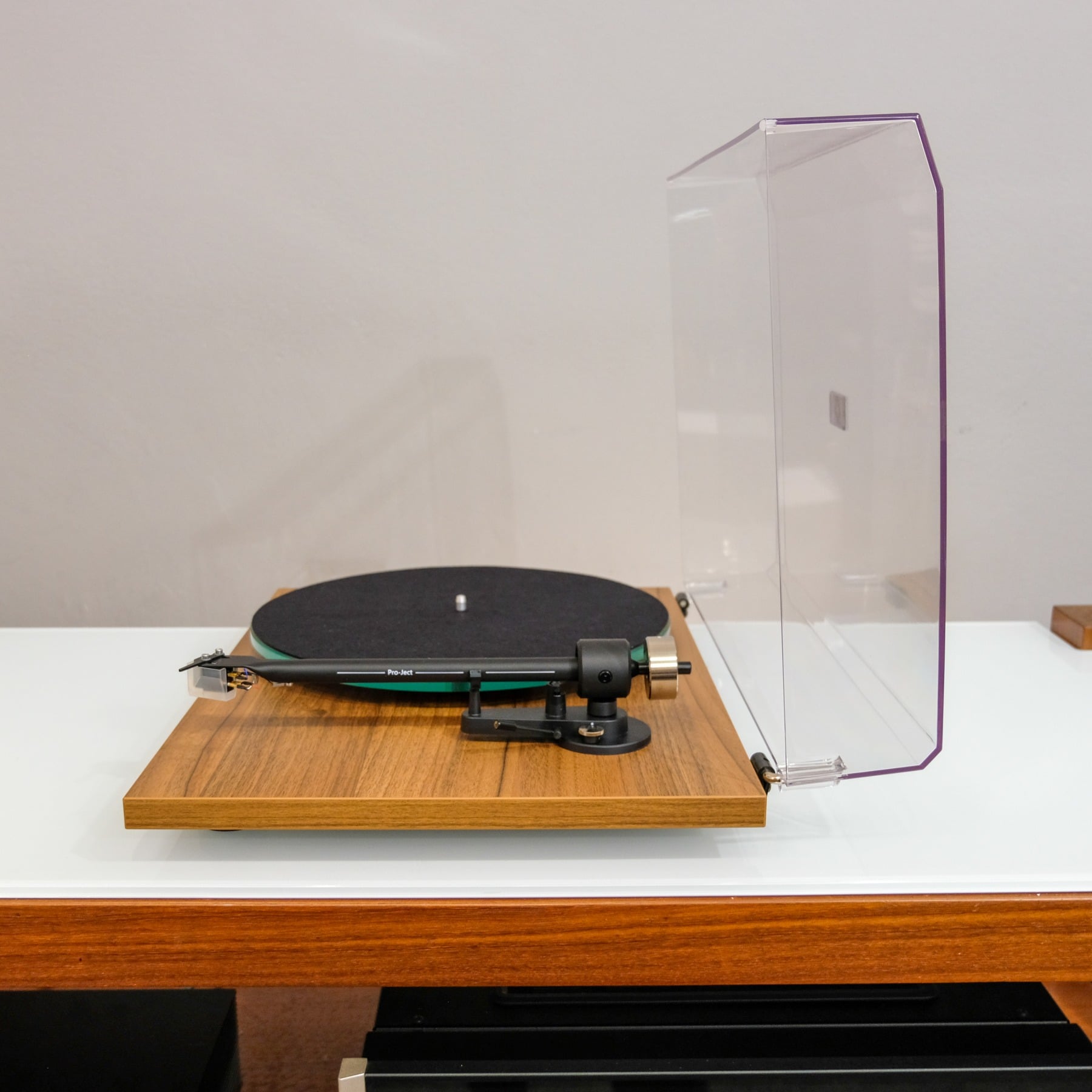 Pro-Ject T2