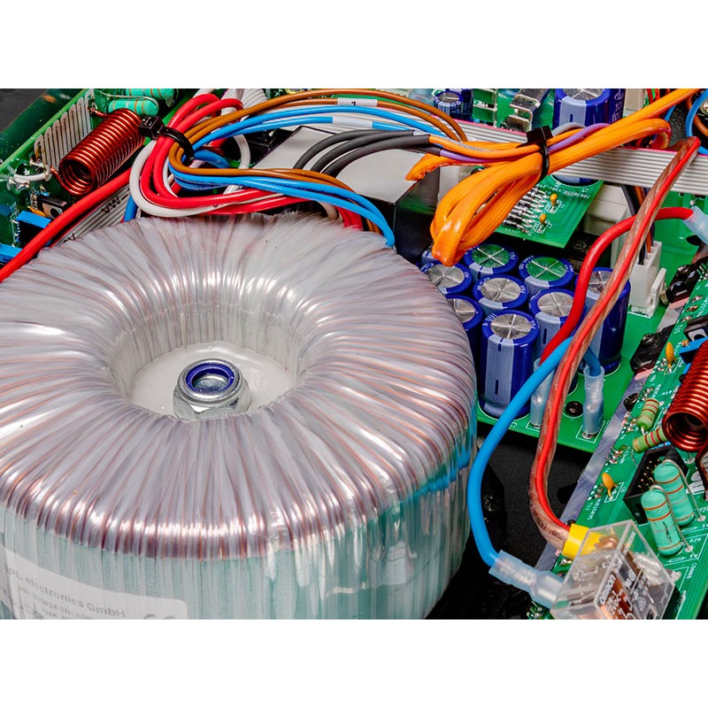 SPL Performer s900