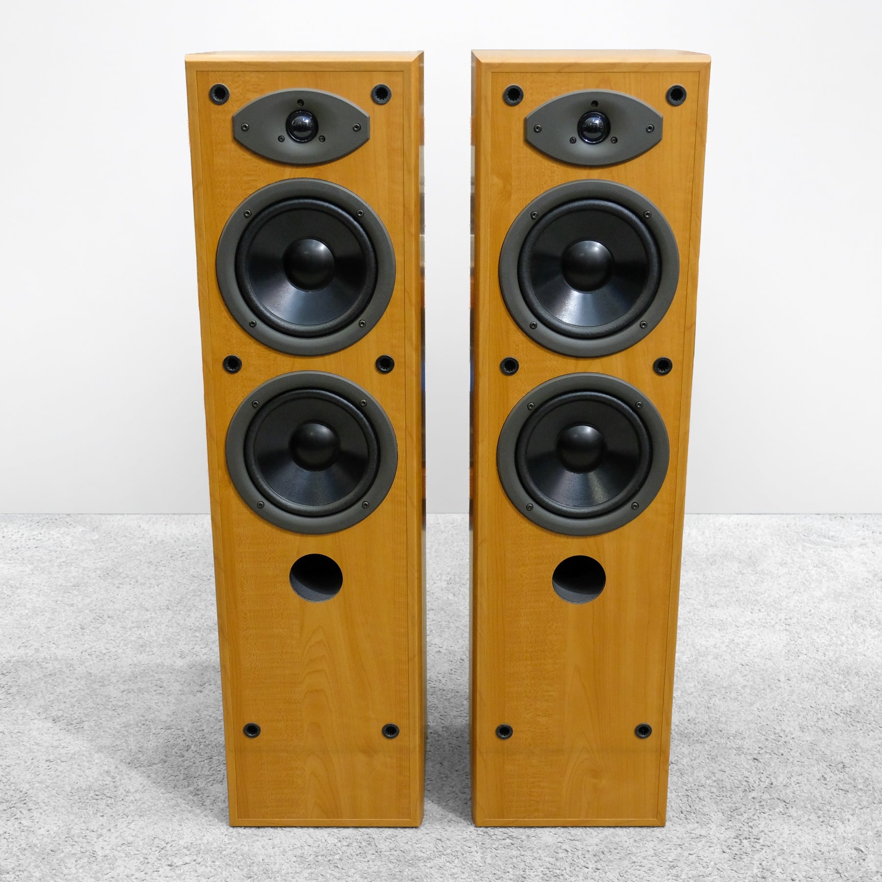 Yamaha NS-45E