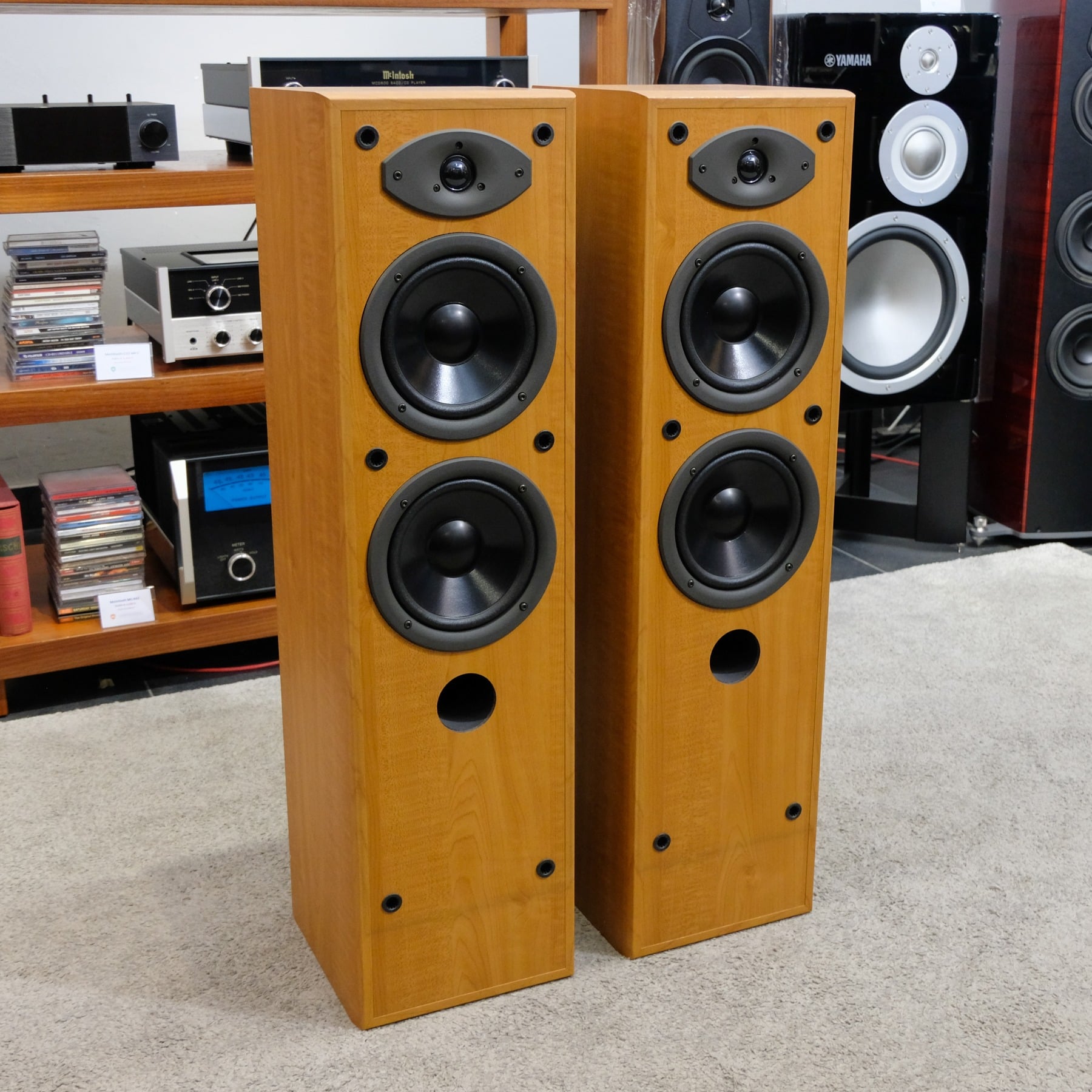 Yamaha NS-45E