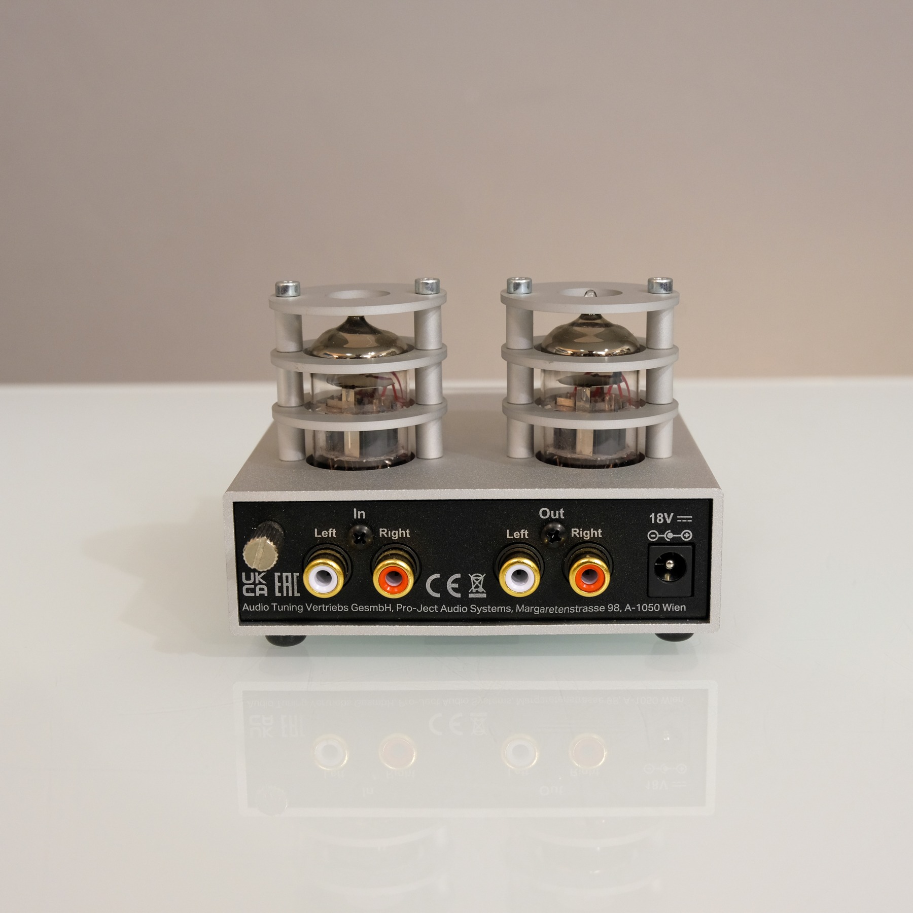 Pro-Ject Tube Box s2