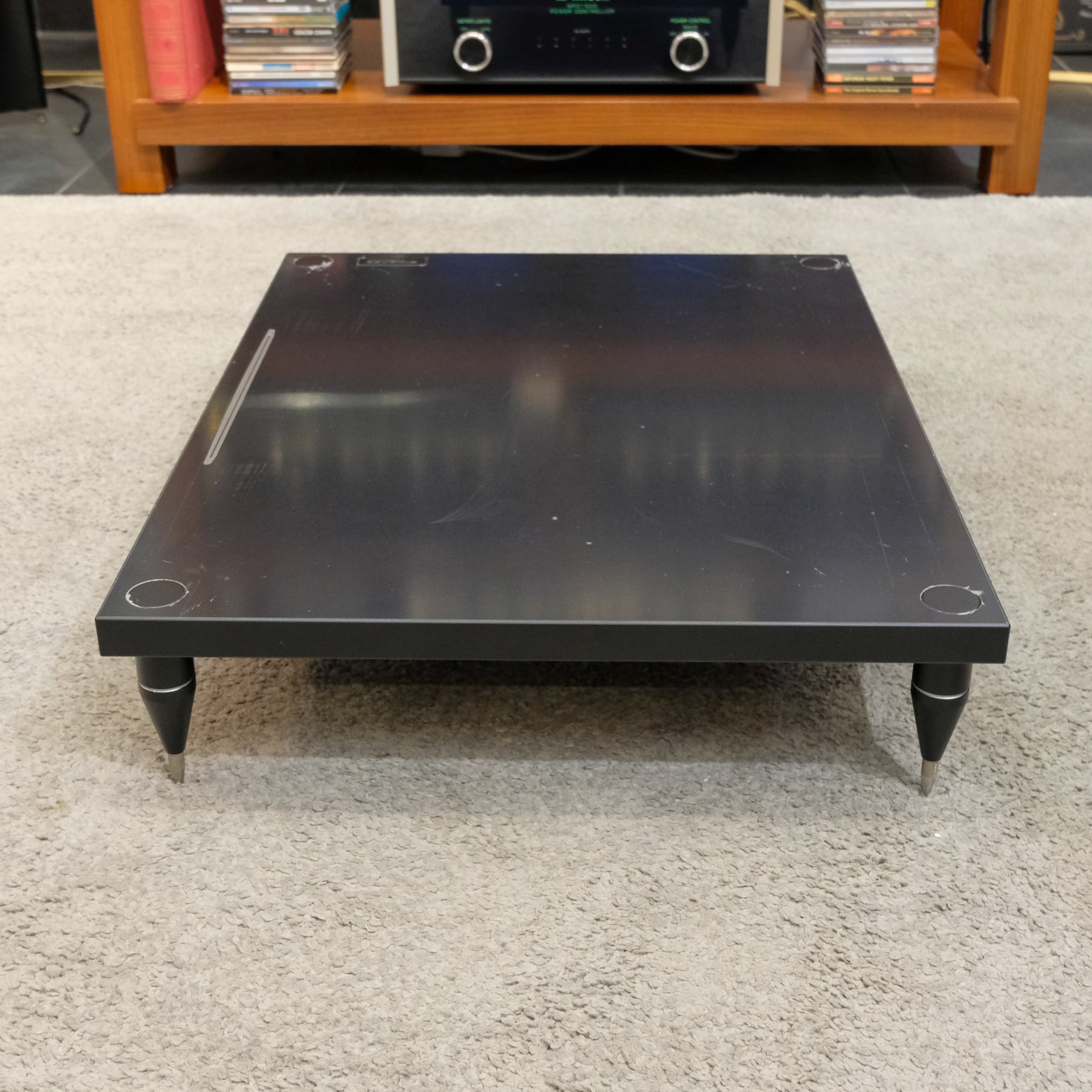 Bassocontinuo Essenza Genesis Quark Power Amp Stand