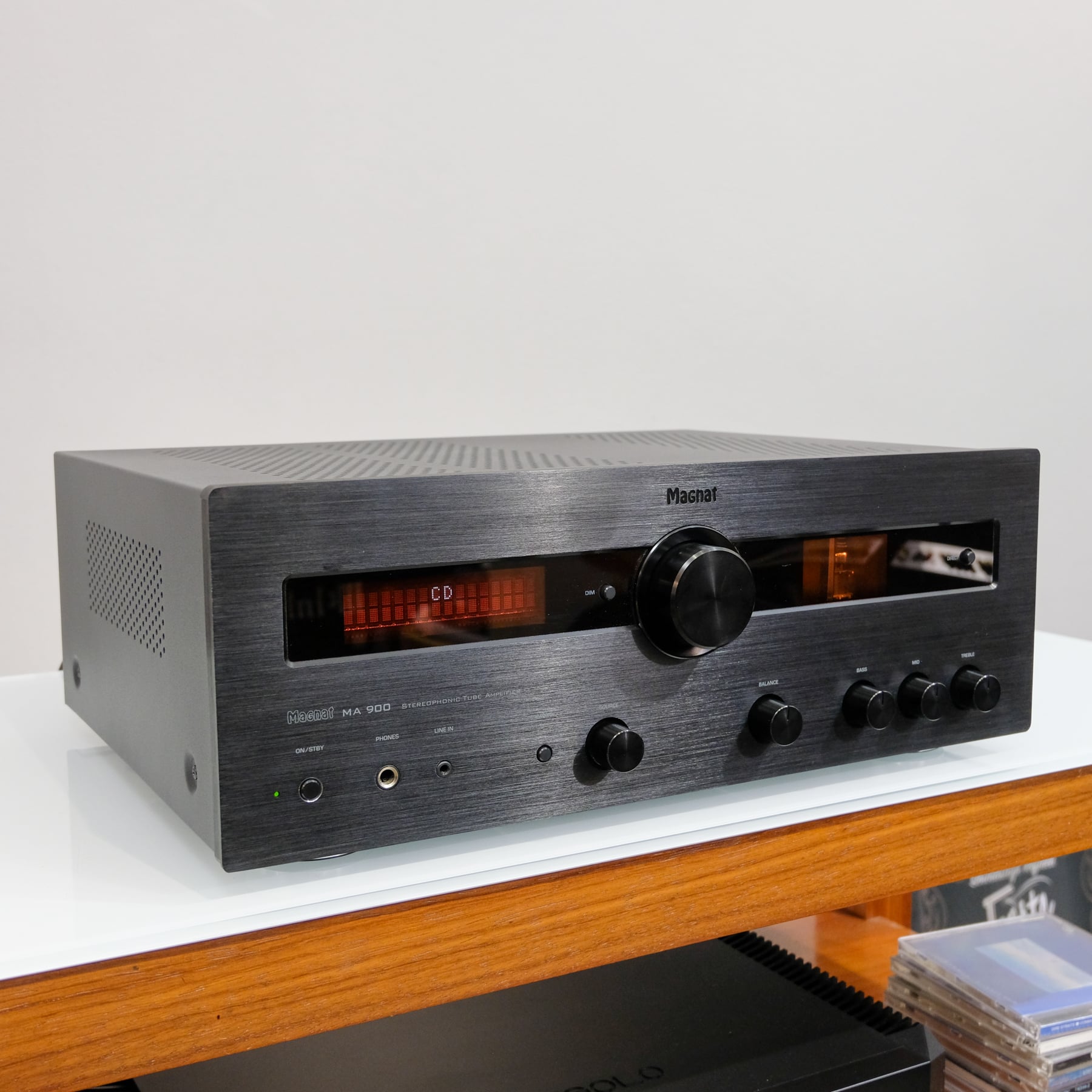 Magnat MA900