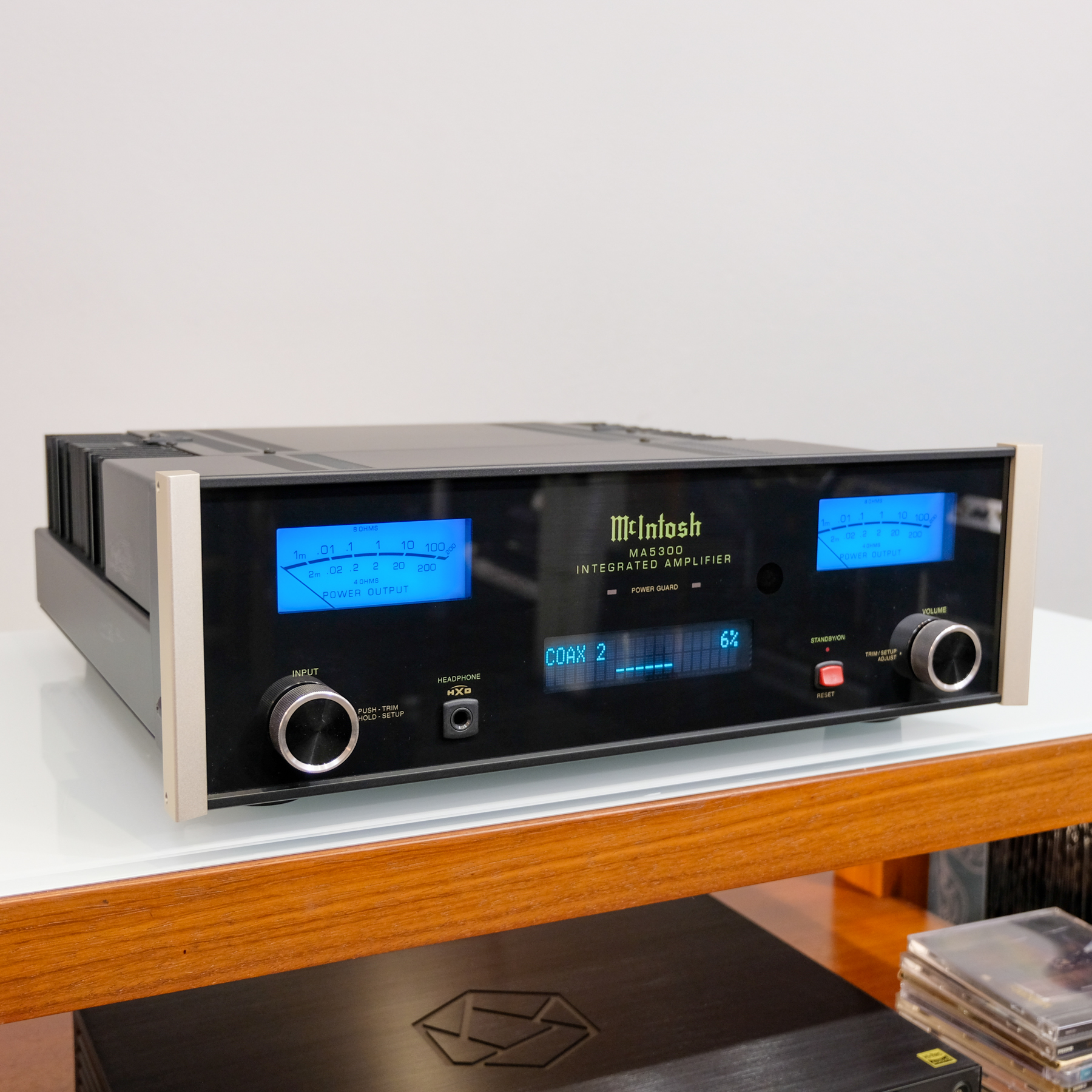McIntosh MA5300