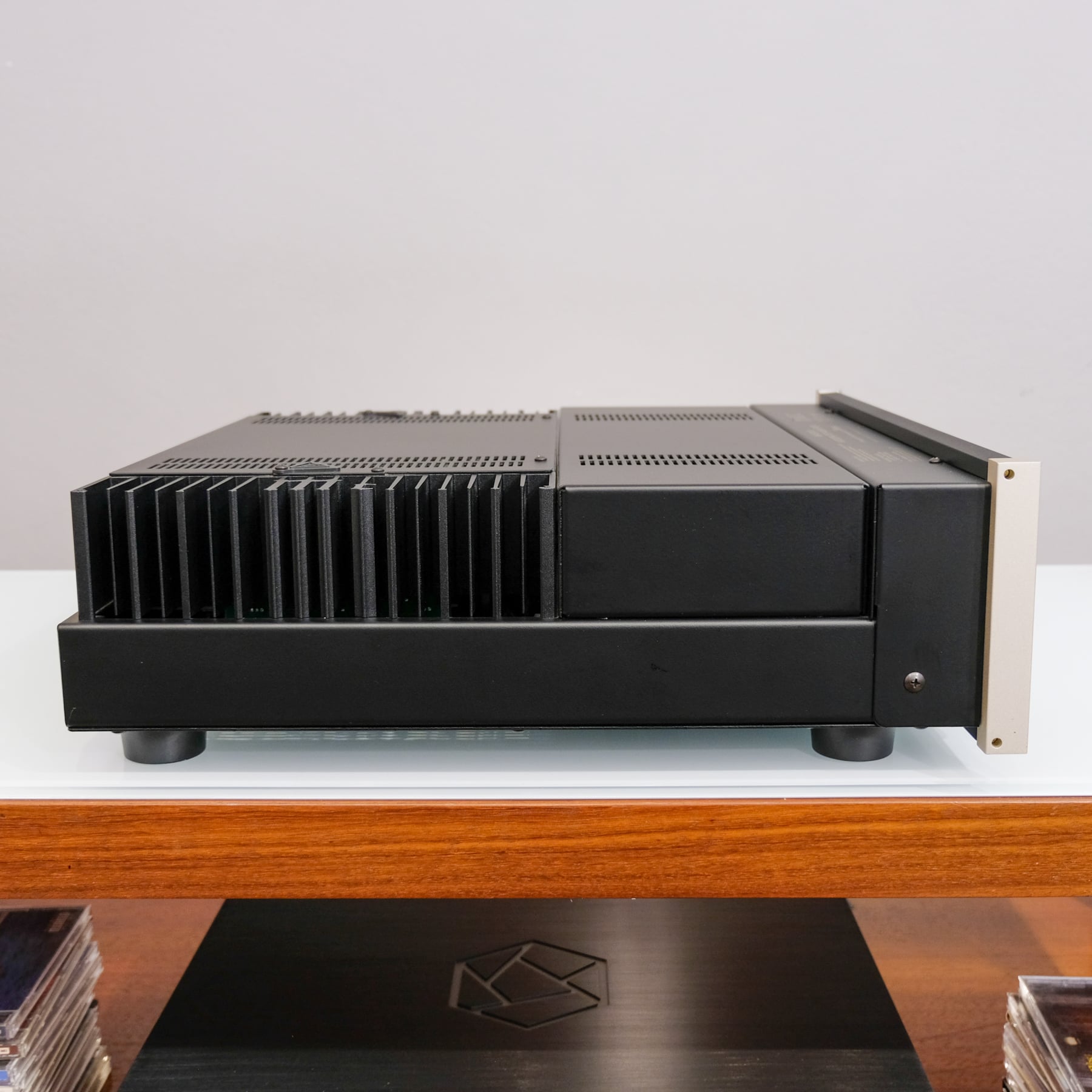 McIntosh MA5300