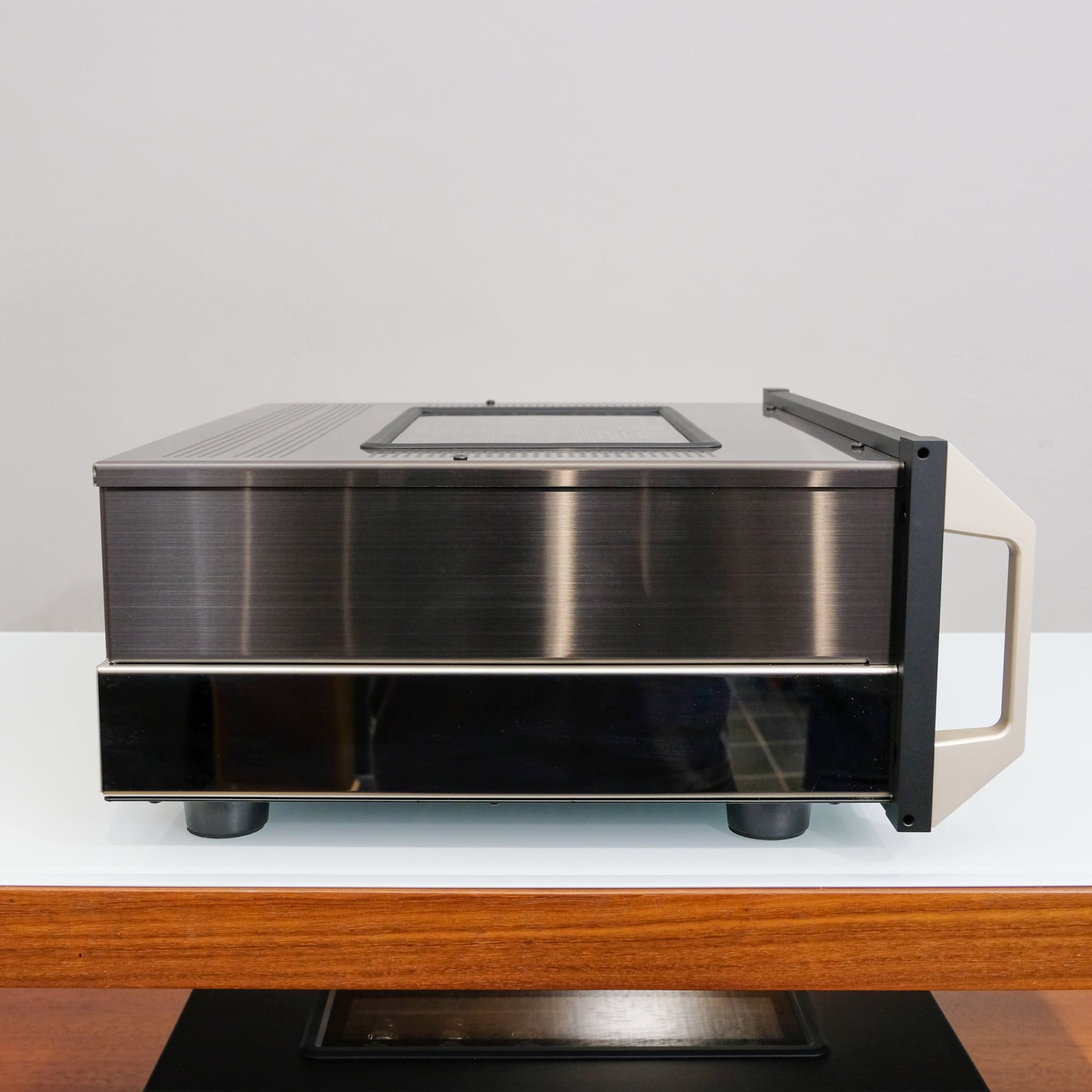 McIntosh MCD12000