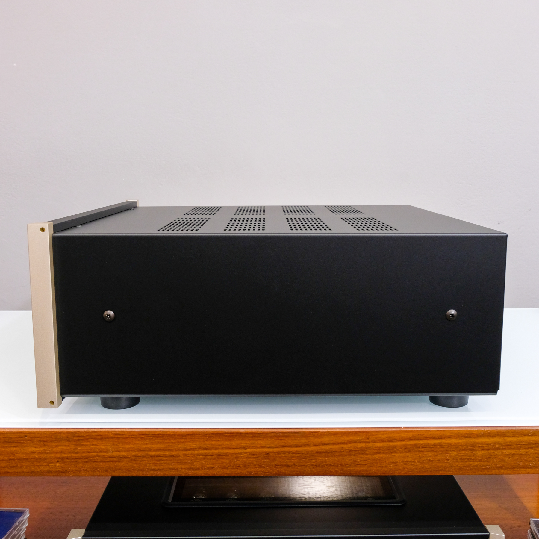 McIntosh MPC1500