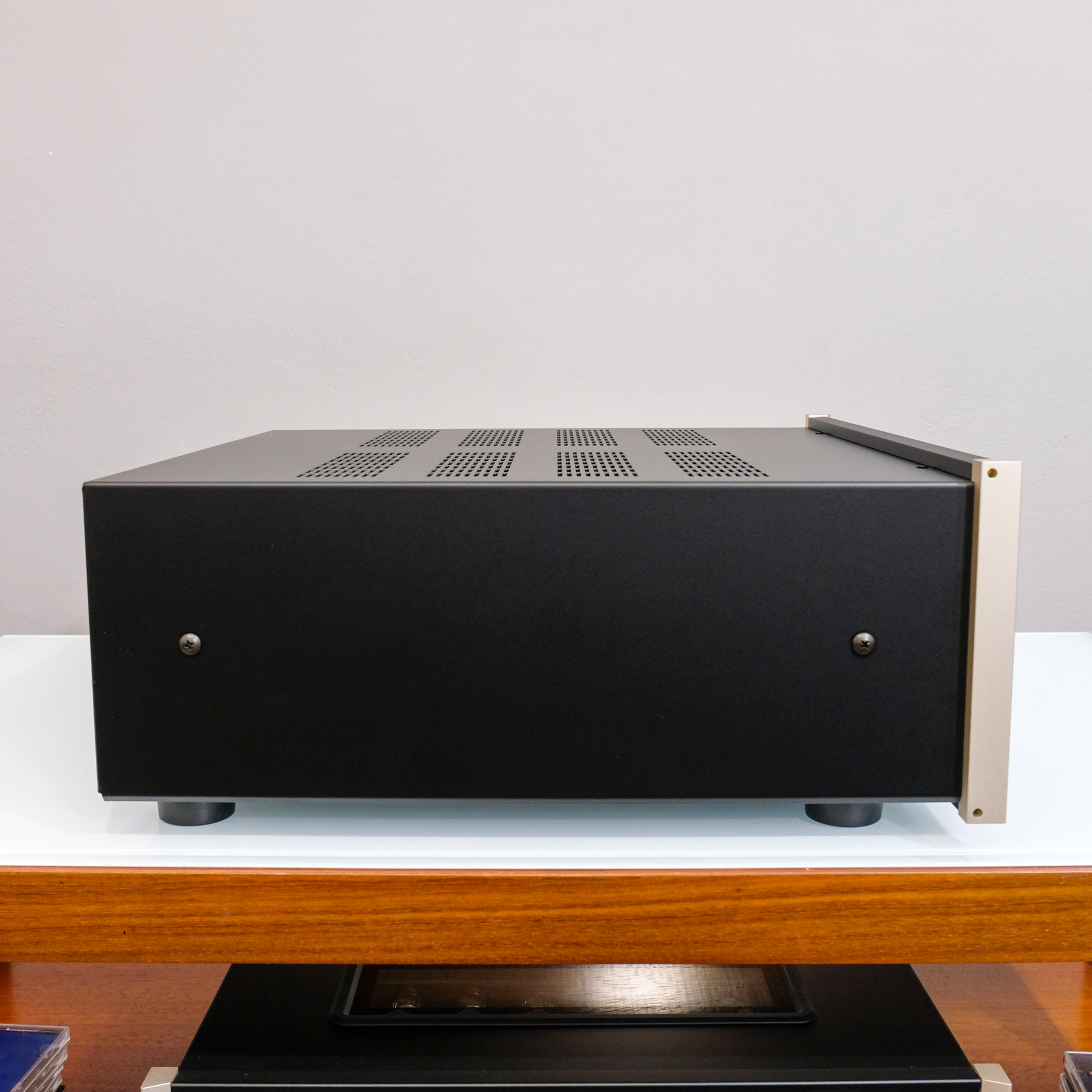 McIntosh MPC1500