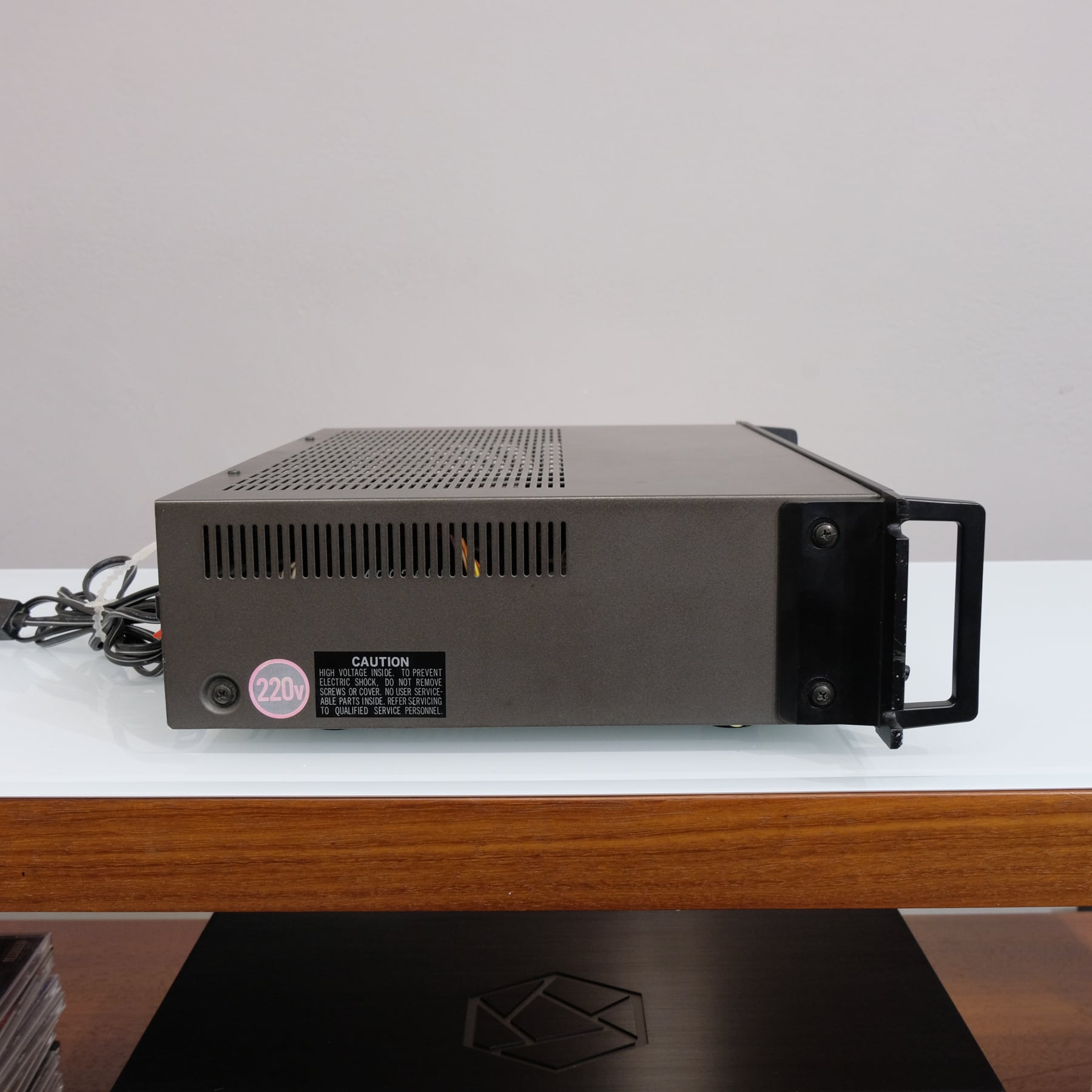 Sansui AU-217
