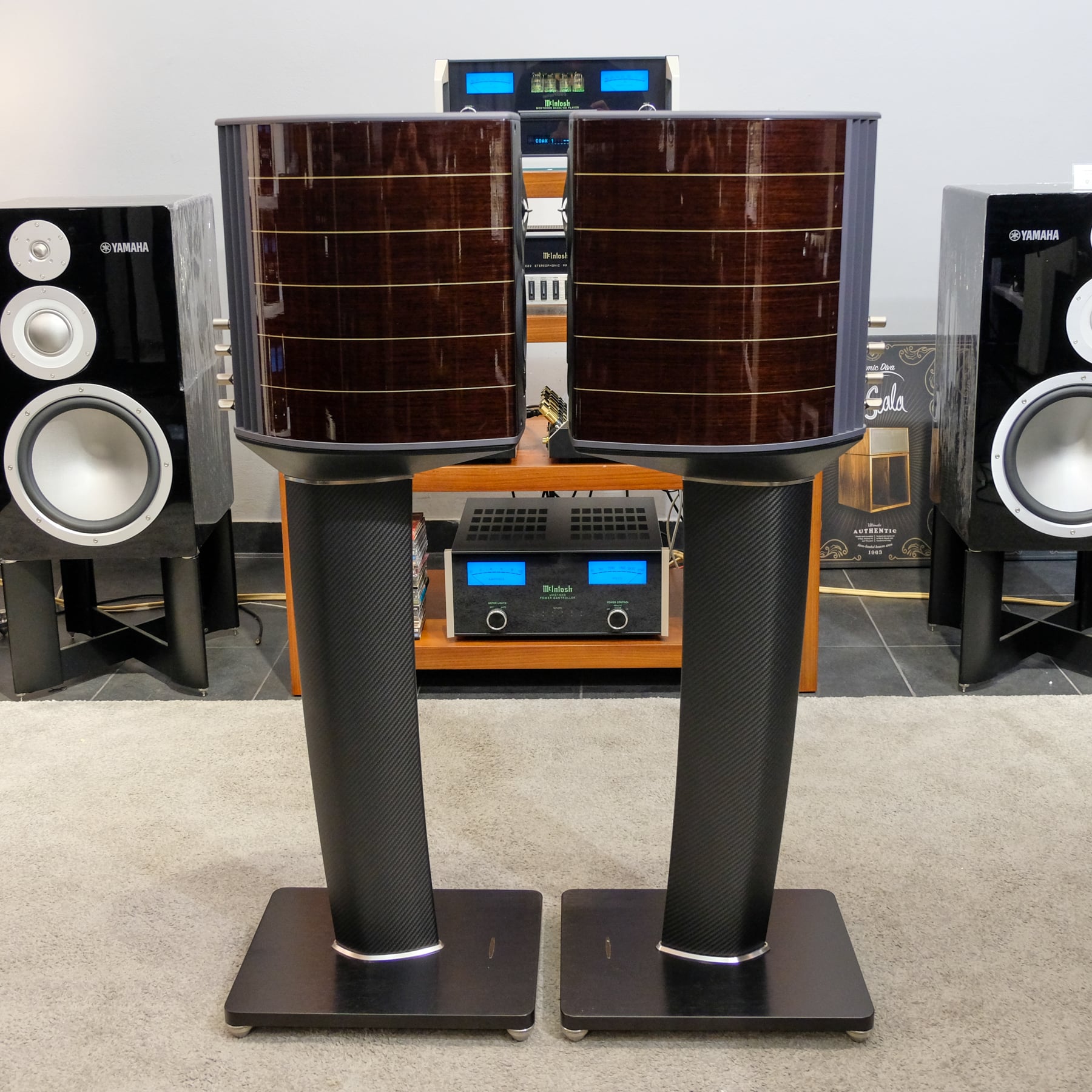 Sonus faber Guarneri 5G Homage + Stand