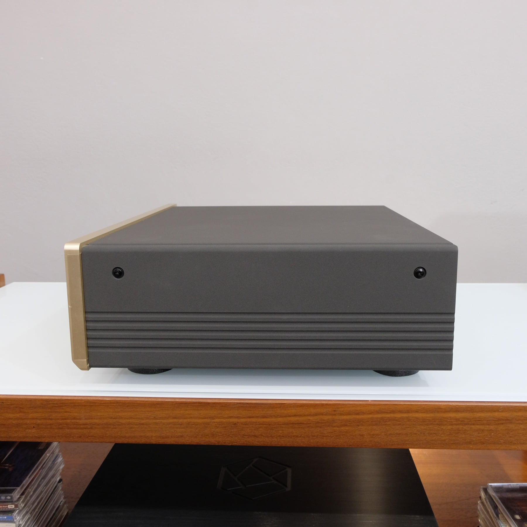 Accuphase DP-67