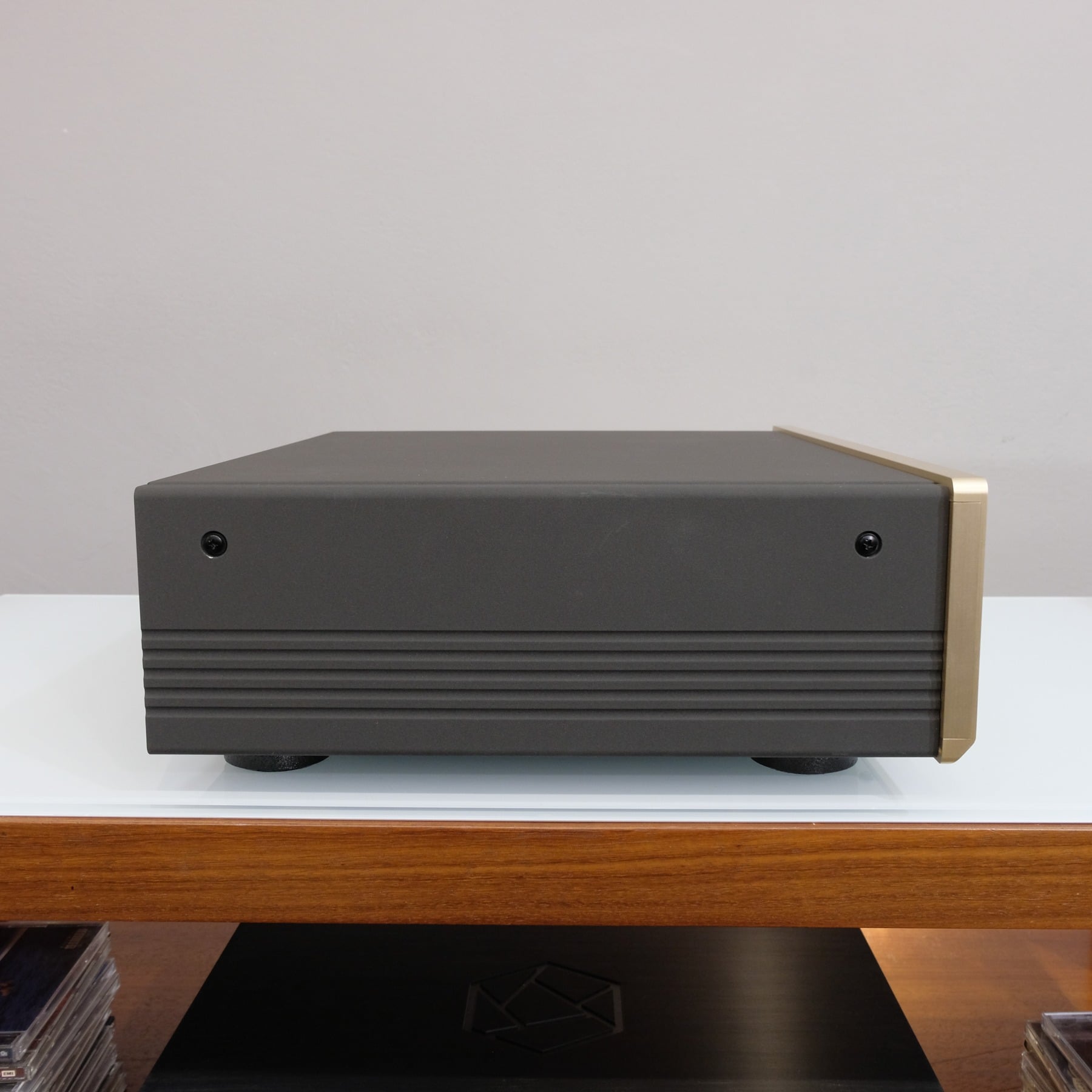 Accuphase DP-67