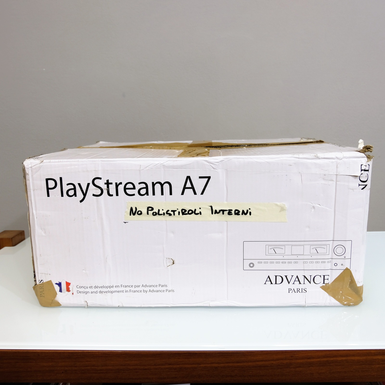 Advance Paris PlayStream A7