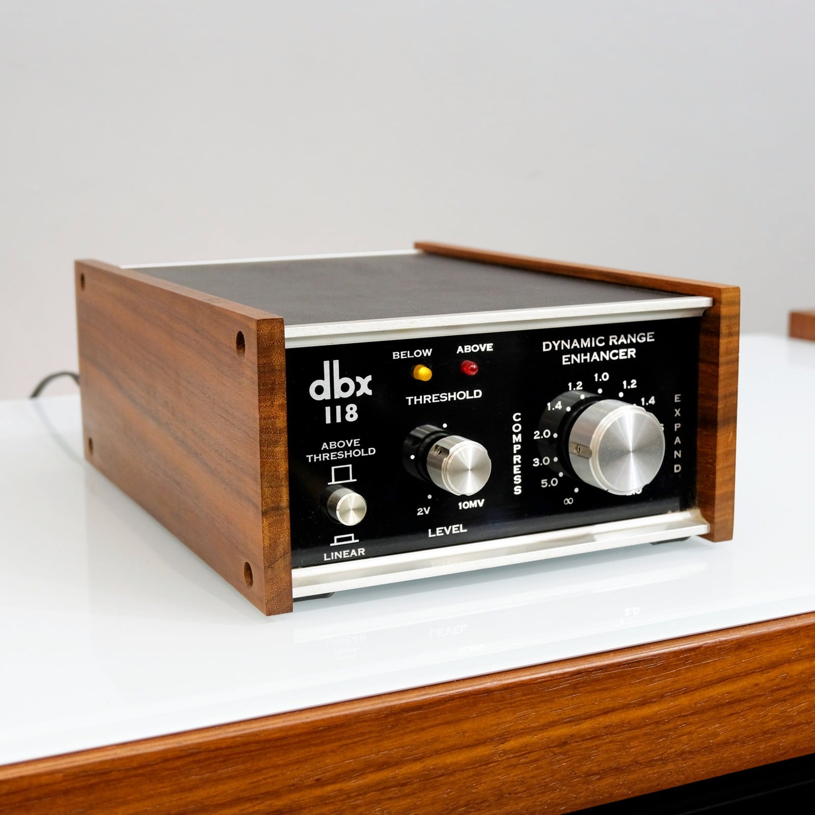 dbx 118