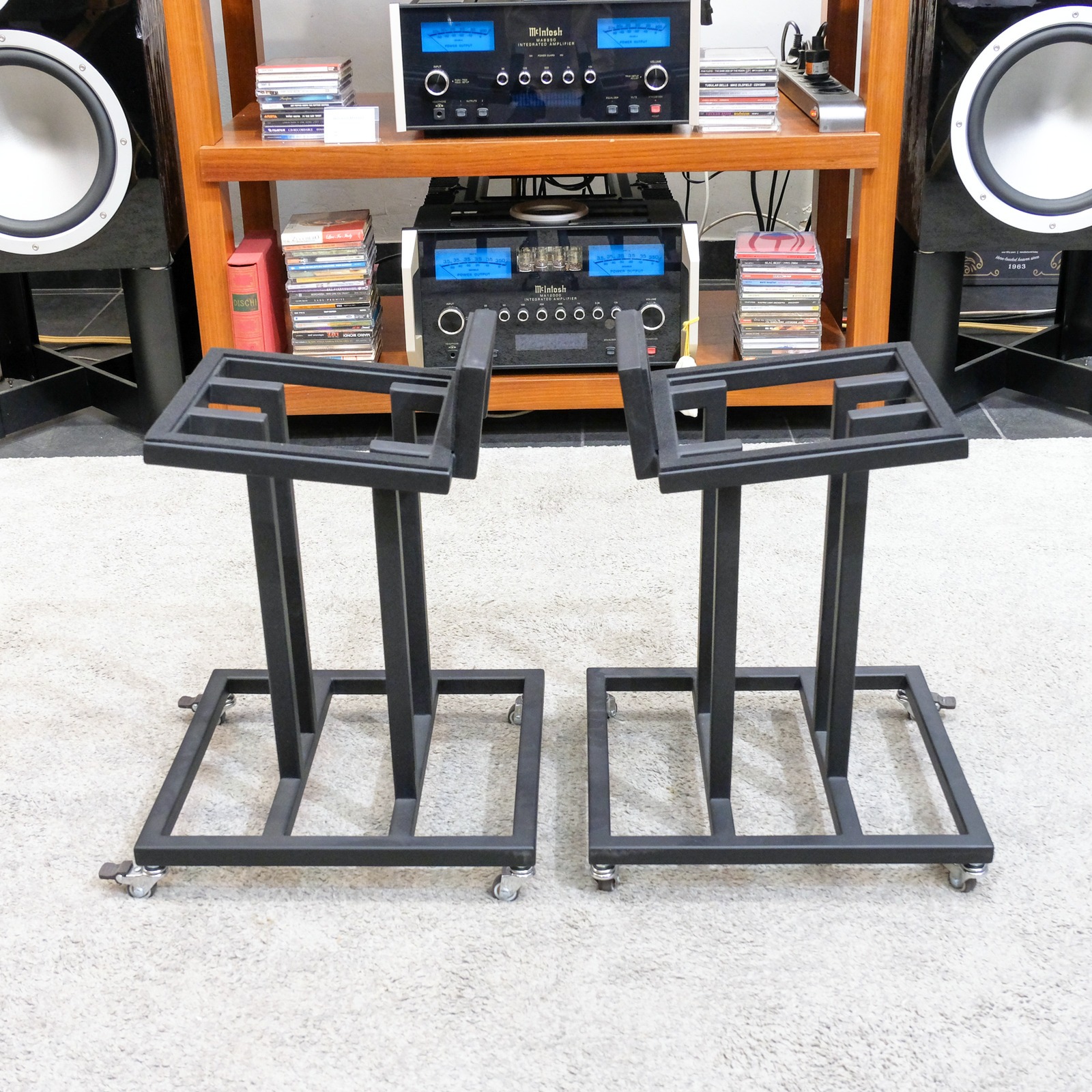 JBL JS-80 stand con rotelle