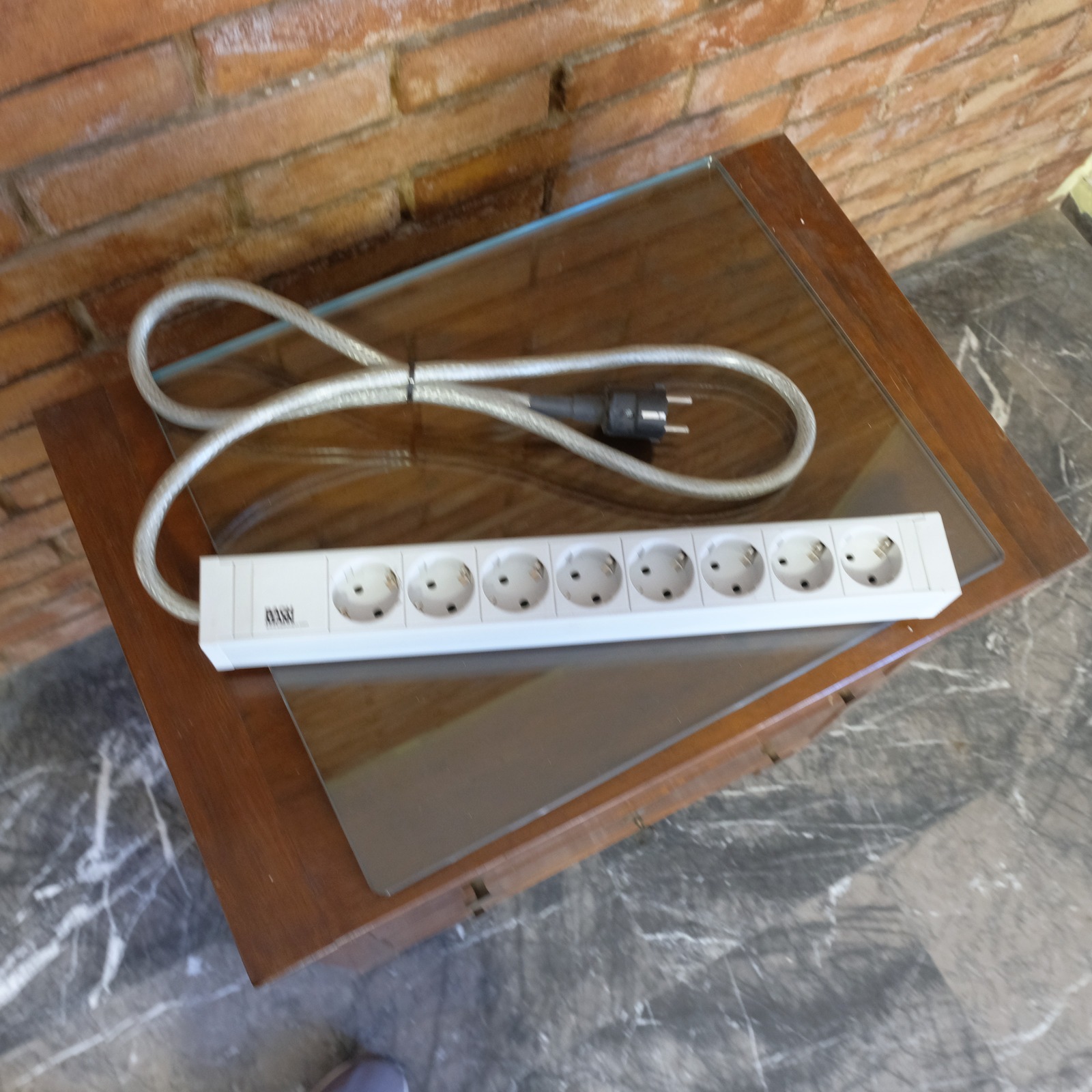 Multipresa 8 posti con cavo SB3 Audiocostruzioni