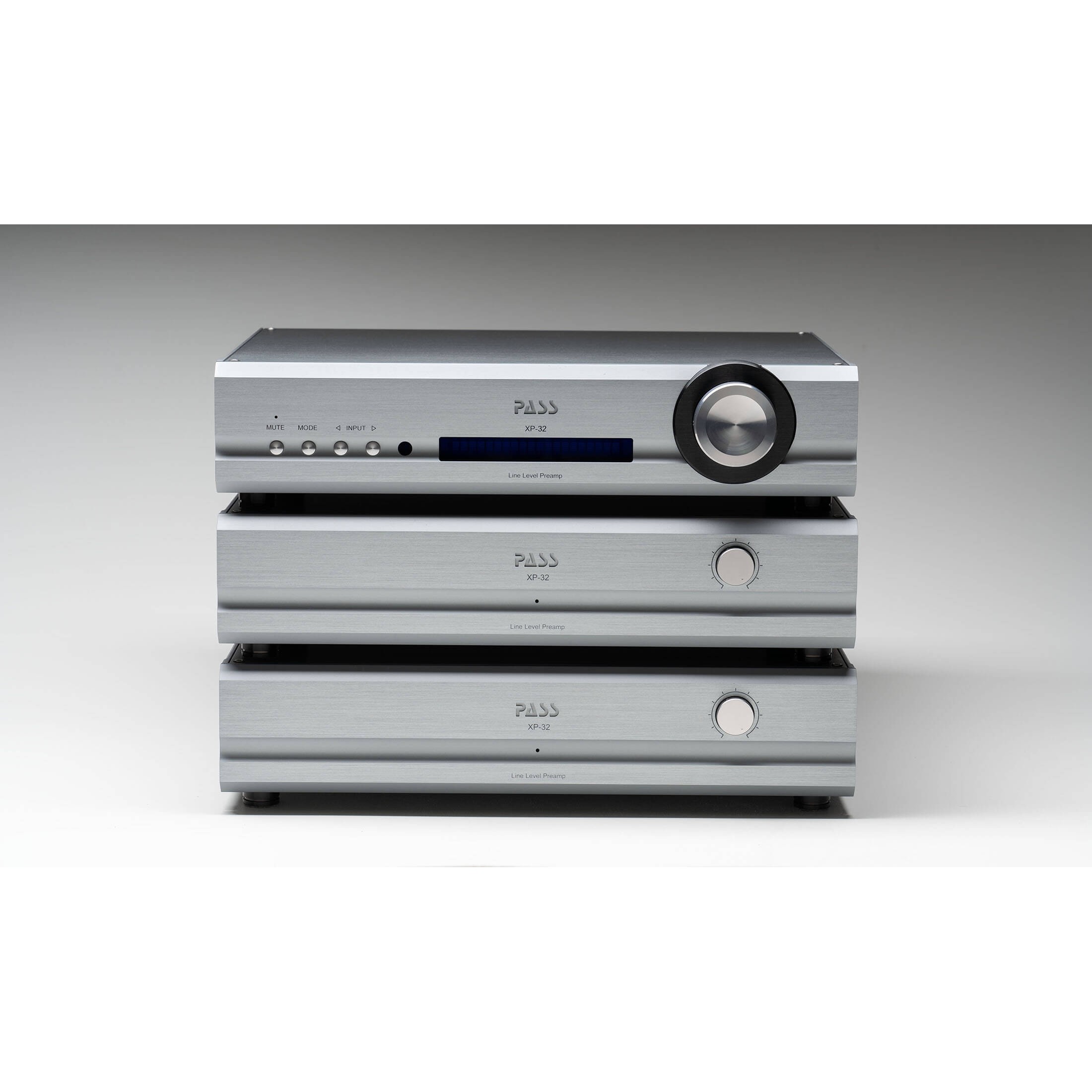 Pass Labs XP-32