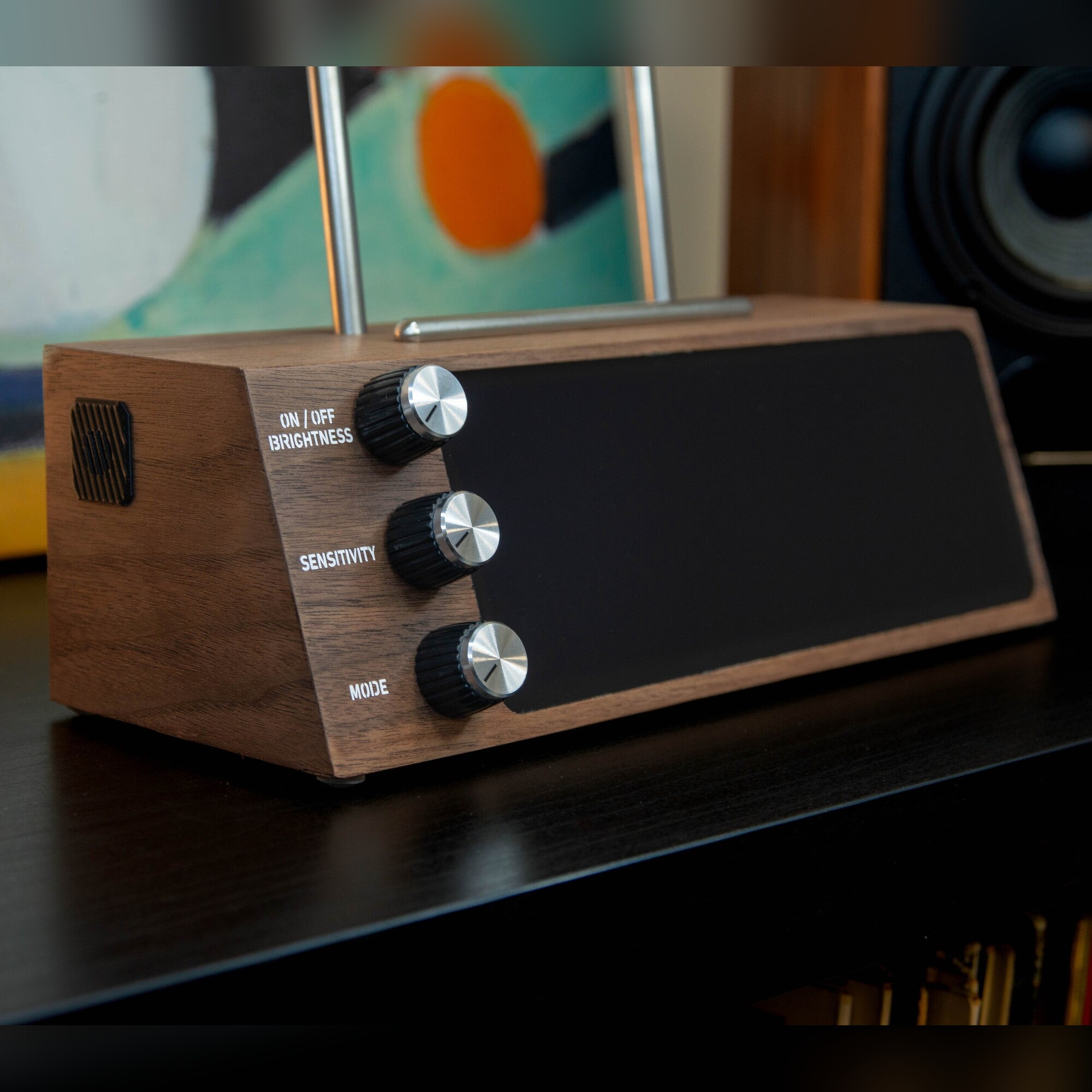 Petru Design Smart Now Playing Vinyl Record Stand
