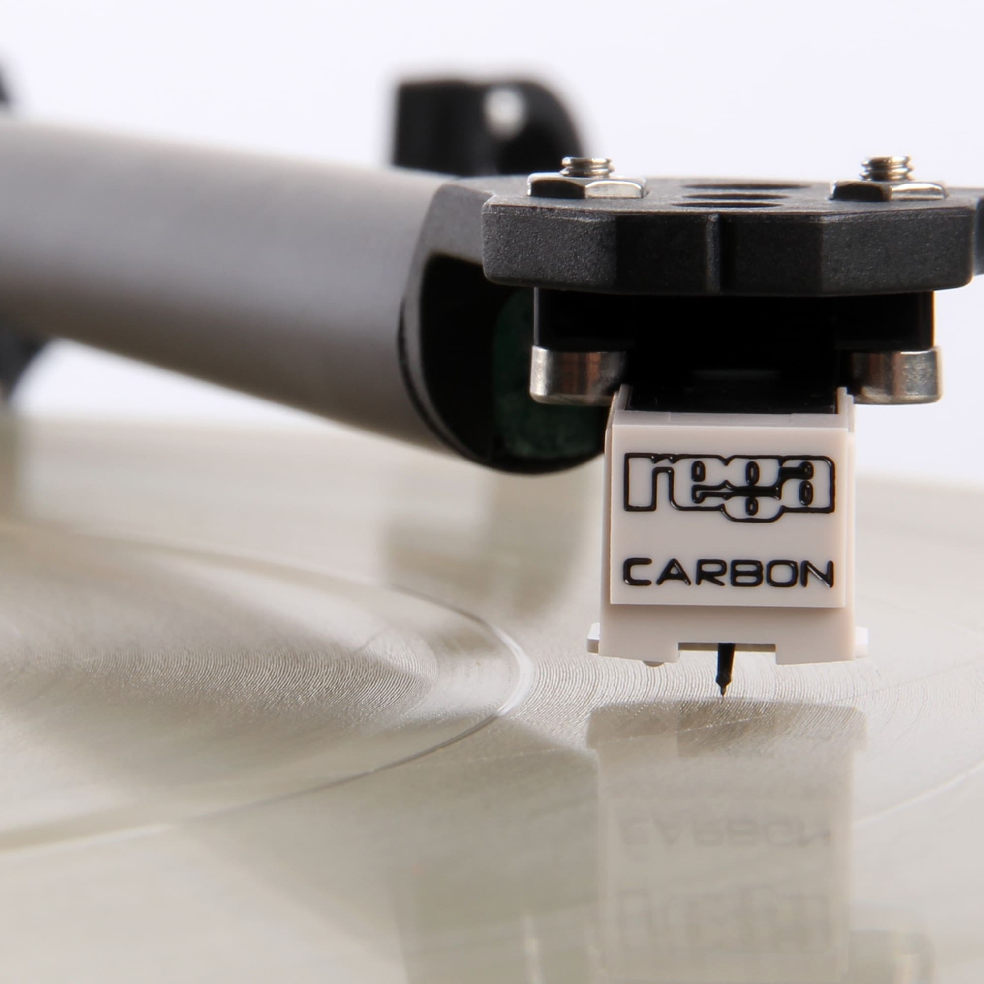 Rega Carbon