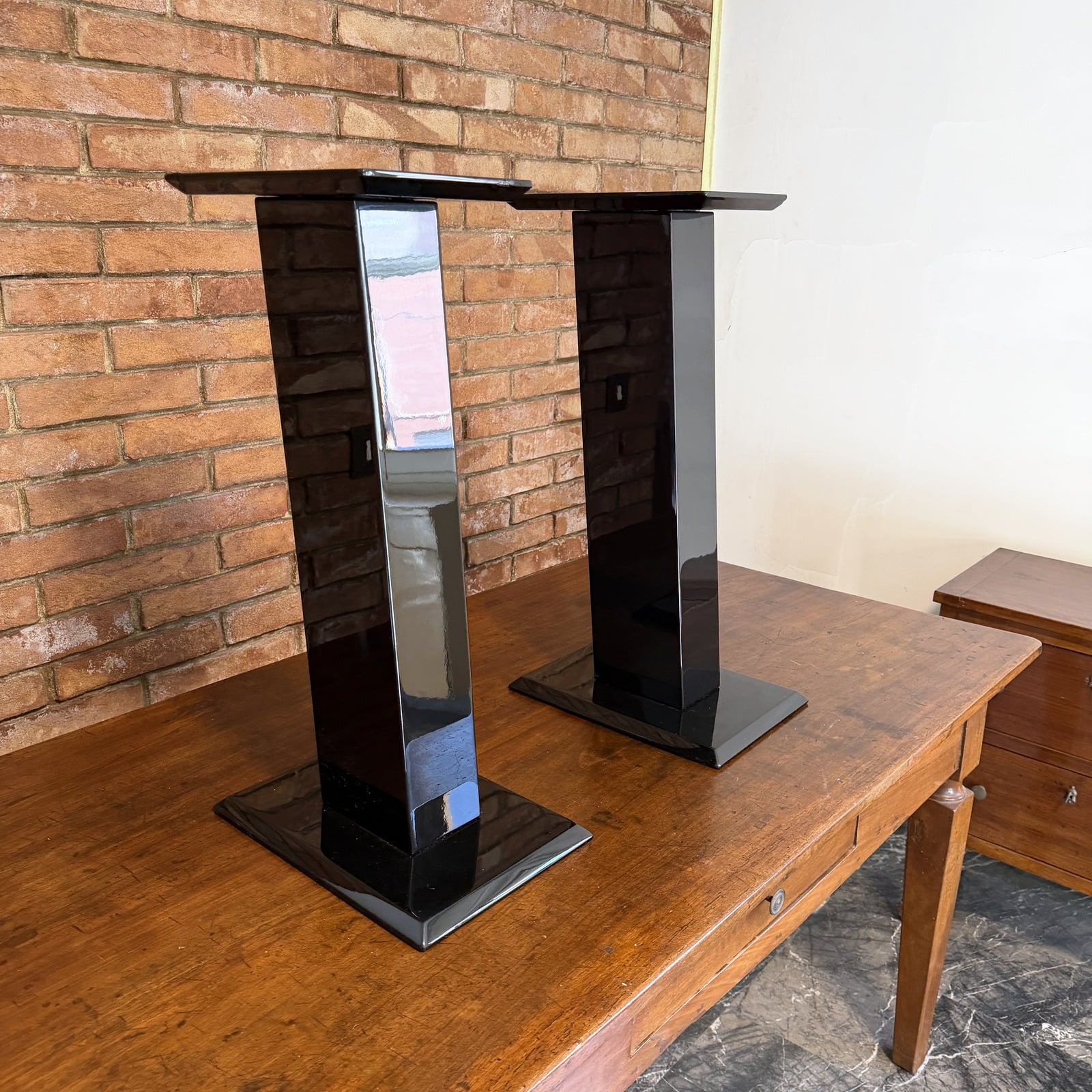 Stand per diffusori nero laccato (coppia)