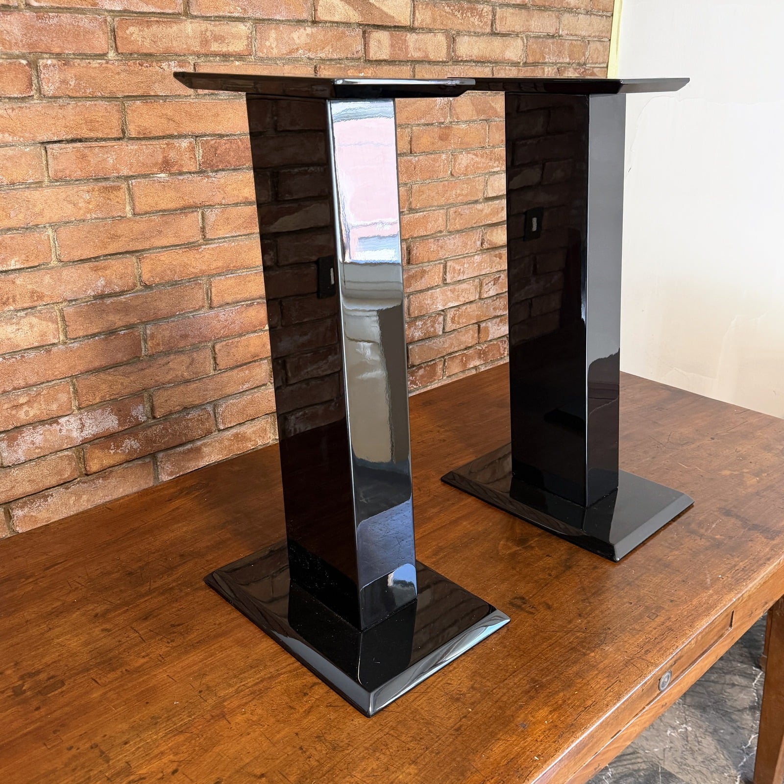 Stand per diffusori nero laccato (coppia)